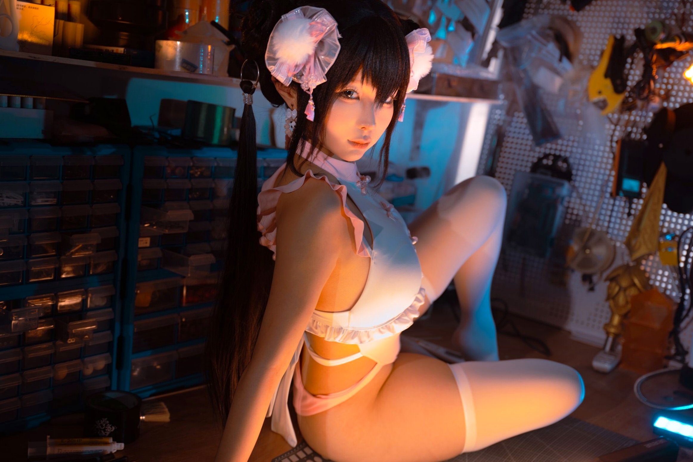 蠢沫沫-熊猫娘 独家二次元高叉旗袍美腿性感私房写真