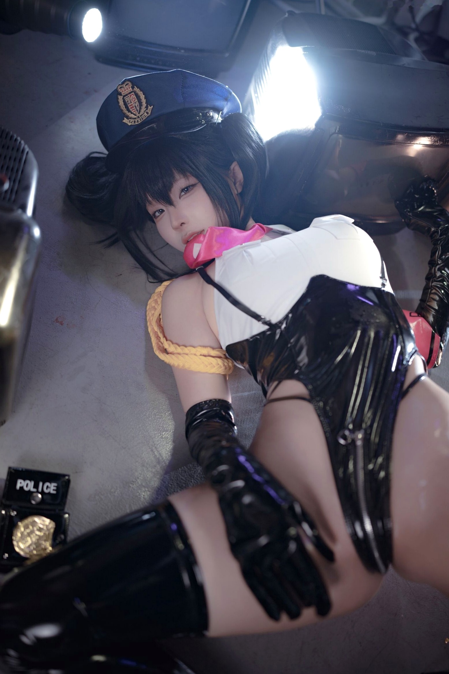 蠢沫沫-沙希女警性感皮衣制服Cosplay写真