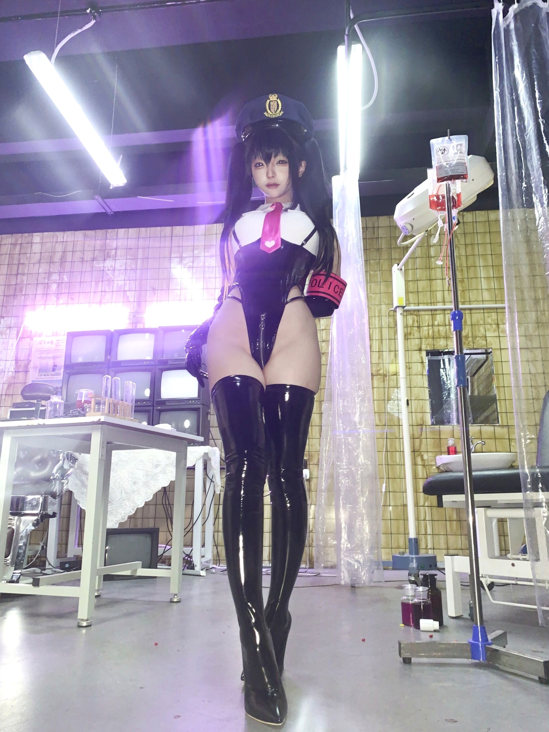 蠢沫沫-沙希女警性感皮衣制服Cosplay写真