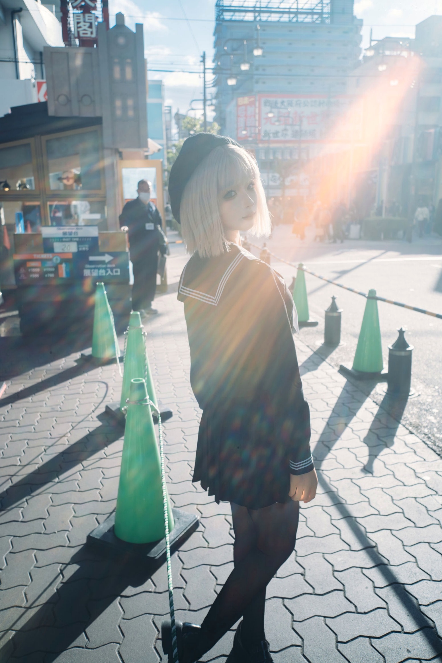 蠢沫沫-秋寻上 日系校服制服与大阪街拍性感写真