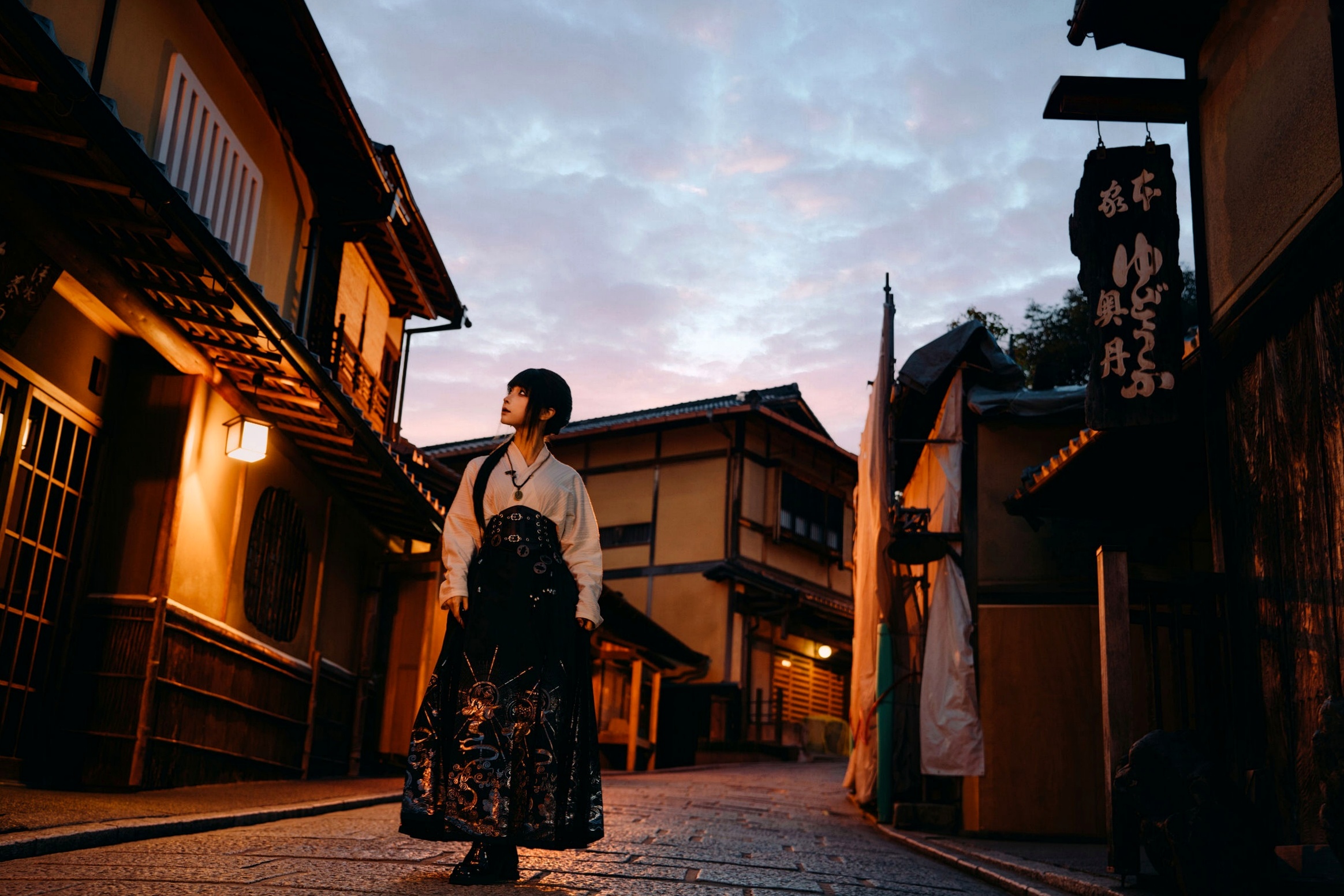 蠢沫沫-秋寻上 日系校服制服与大阪街拍性感写真
