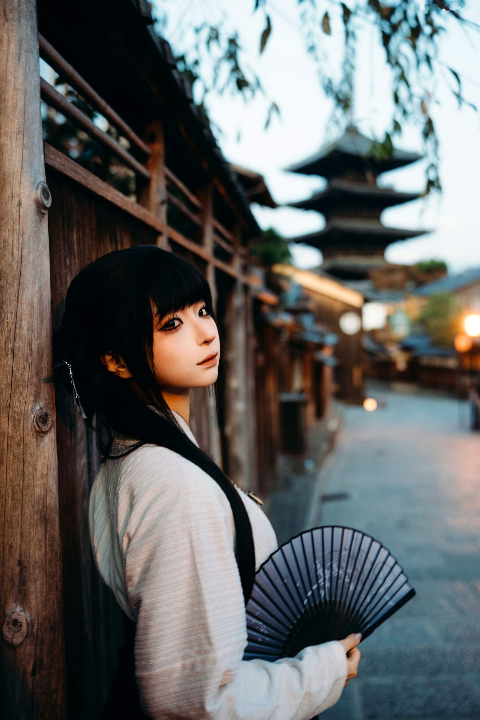 蠢沫沫-秋寻上 日系校服制服与大阪街拍性感写真