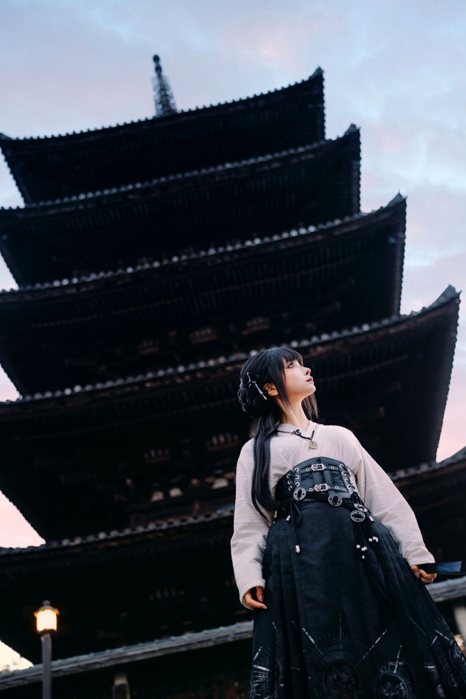 蠢沫沫-秋寻上 日系校服制服与大阪街拍性感写真
