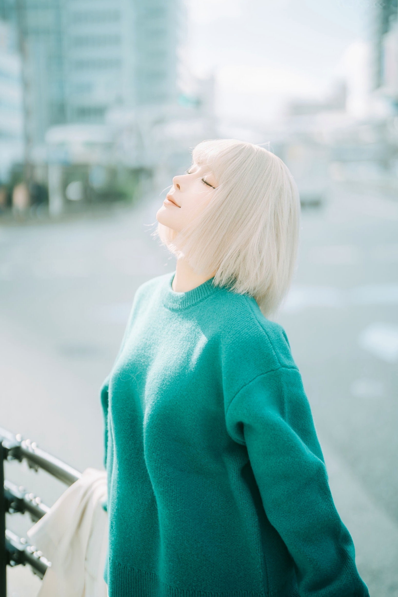蠢沫沫-秋寻上 日系校服制服与大阪街拍性感写真