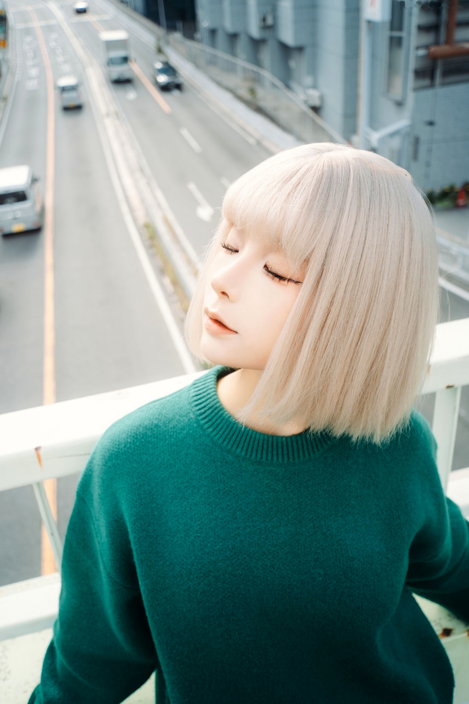 蠢沫沫-秋寻上 日系校服制服与大阪街拍性感写真