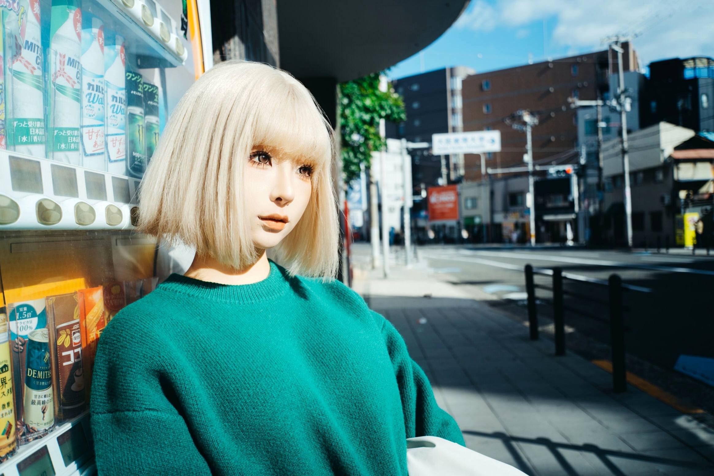蠢沫沫-秋寻上 日系校服制服与大阪街拍性感写真