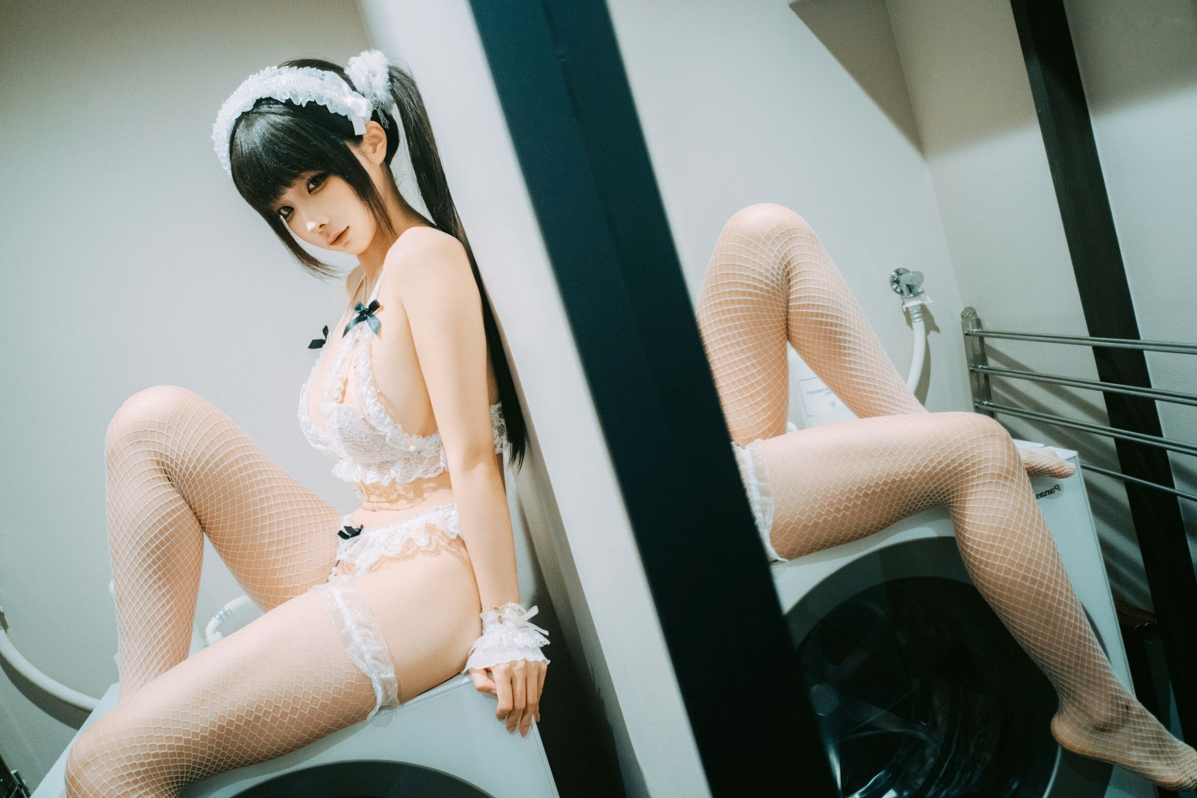 蠢沫沫-秋寻上 日系校服制服与大阪街拍性感写真