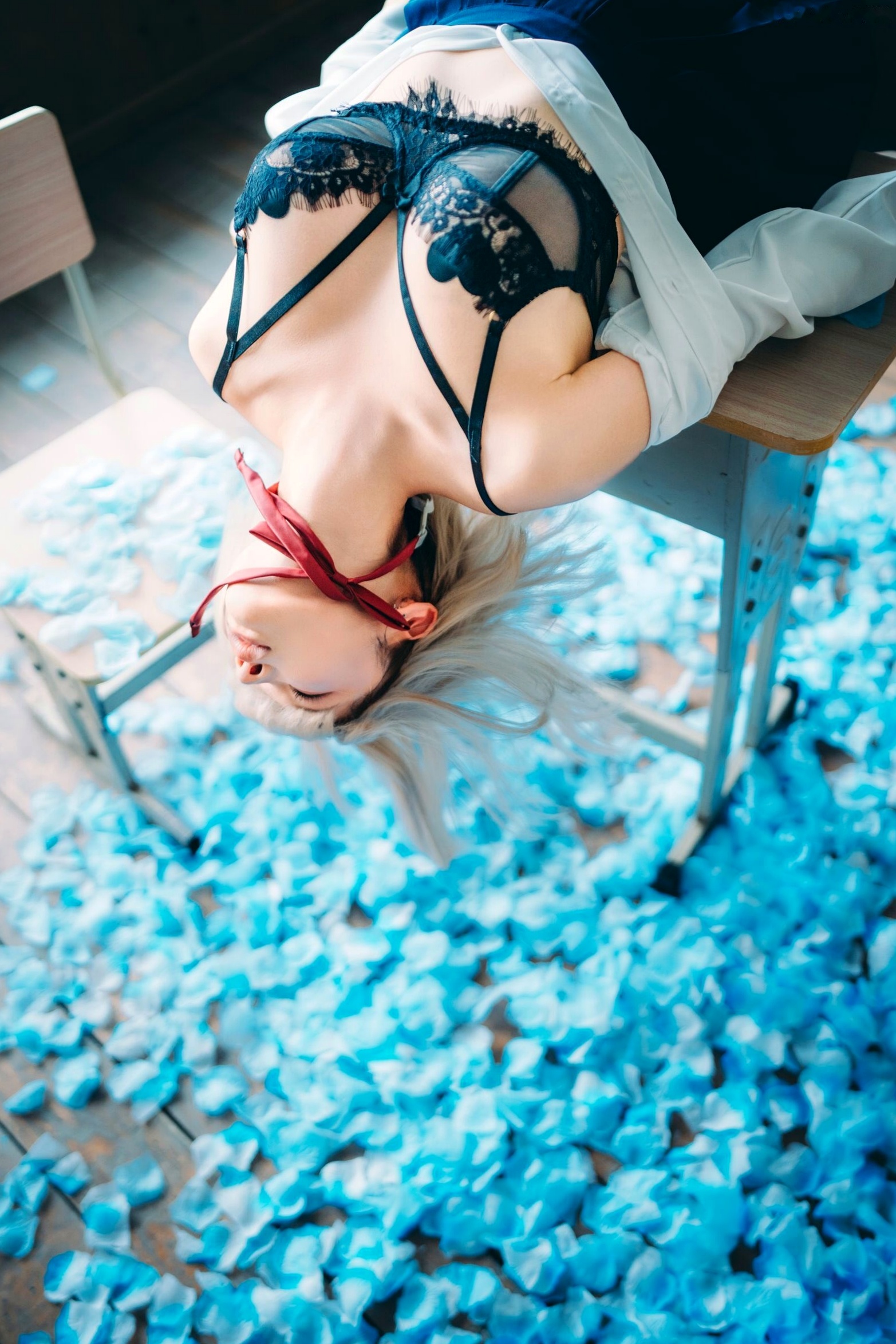蠢沫沫-2025年09月自拍-4套 魅惑鬼姬Cosplay与黑丝校服写真