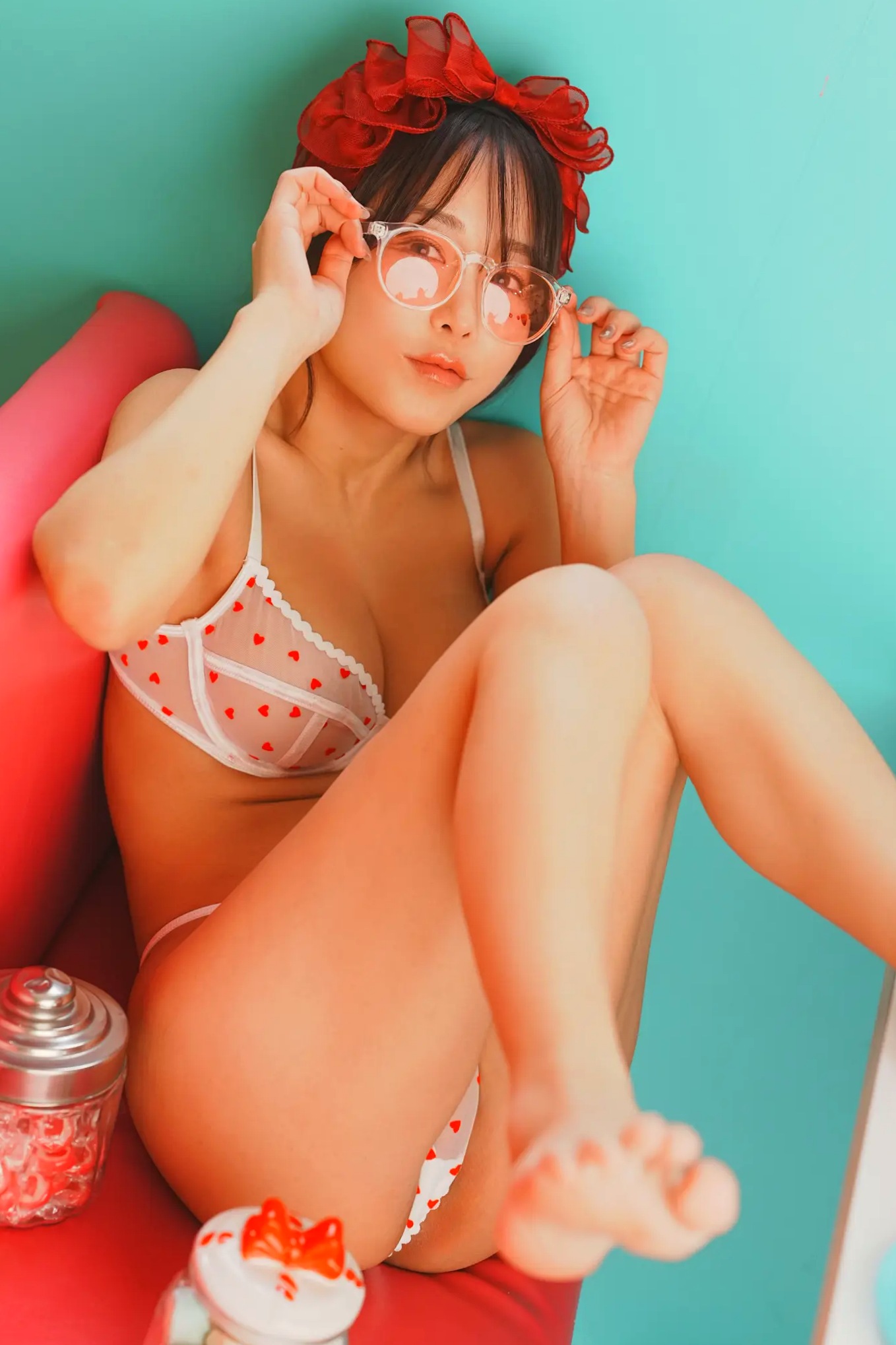 いくみ (193iKkyu3) 浪漫情人节甜美写真,身穿可爱爱心内衣,演绎极致性感诱惑