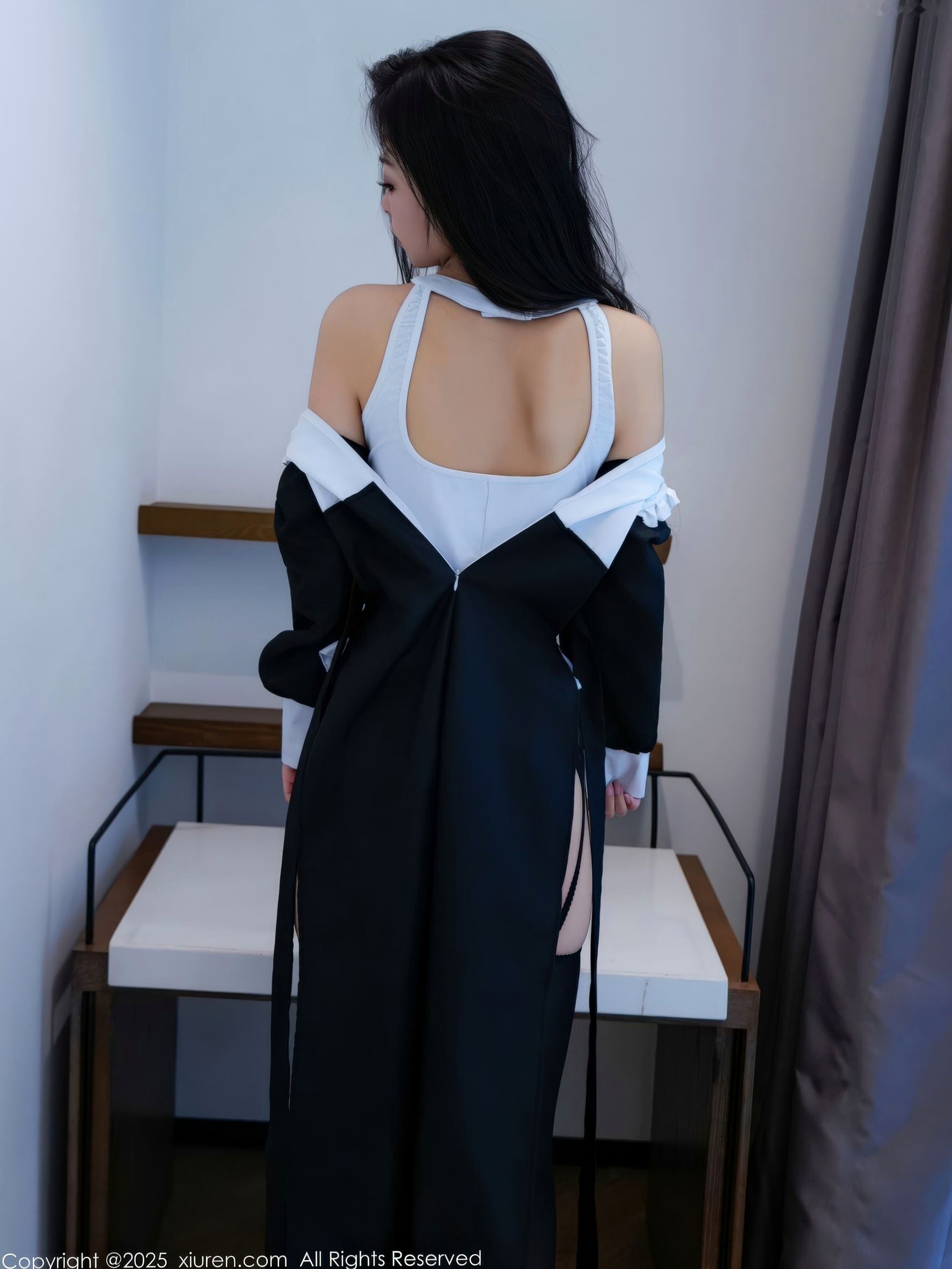 秀人网11059白琮瑗:极致诱惑黑白情趣修女服,绝美黑丝吊带私房写真,完美曲线尽显妩媚风情