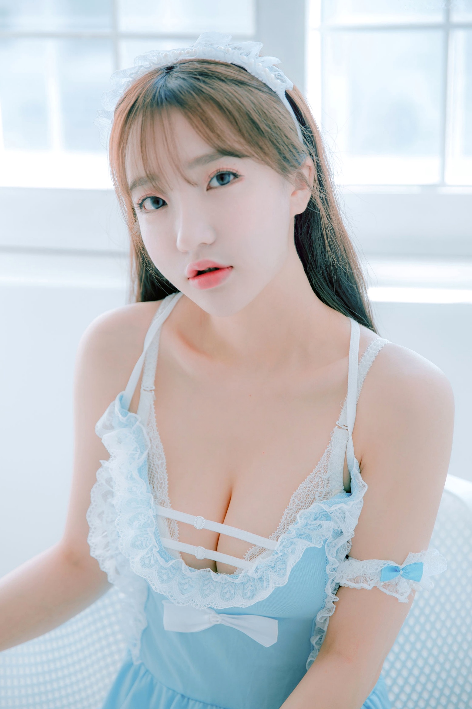 Gallery - 韩国美女孙乐乐Son Ye-Eun换装秀:清纯女仆装与简约针织裙私房照,展现极致纯欲清新女神风采,绝美视觉盛宴韩国女神私房照女仆清新 女神私房照_秀色女神