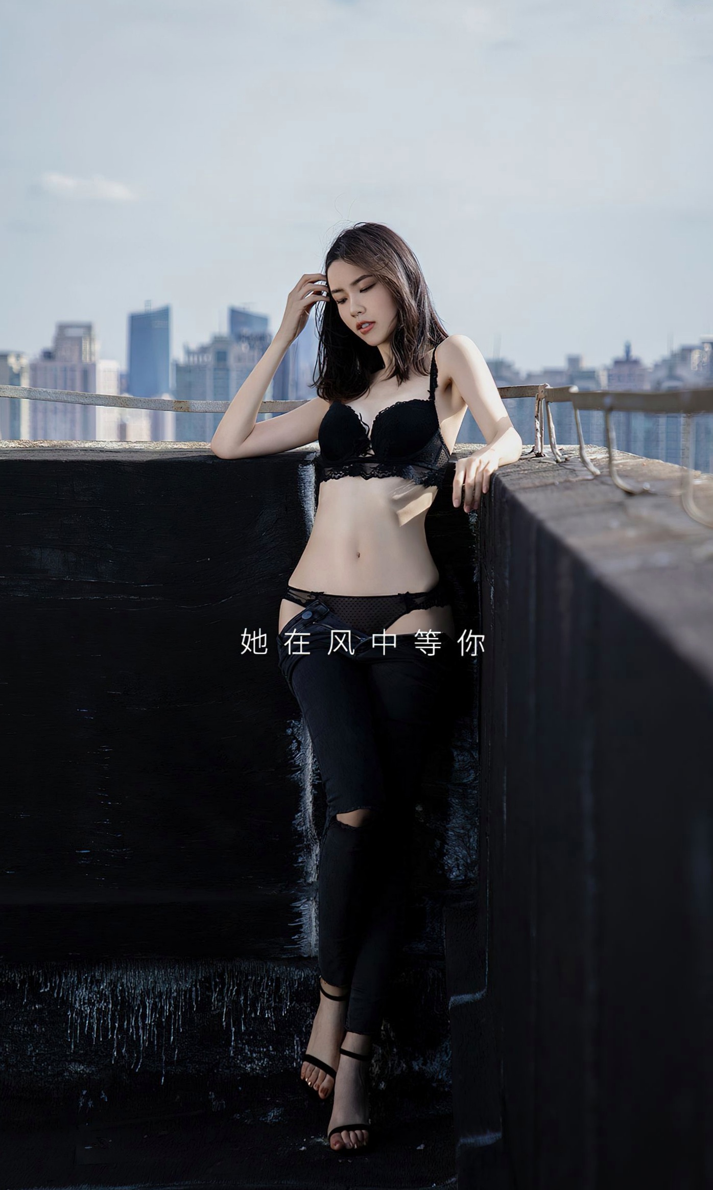 Gallery - UG2570 欧阳美萱《天使的情人》天台清纯内衣写真,极品白嫩诱惑与修长美腿爱尤物 - Love Beauty 尤果网 - Chiness Model 性感诱惑内衣美腿 女神私房照_秀色女神