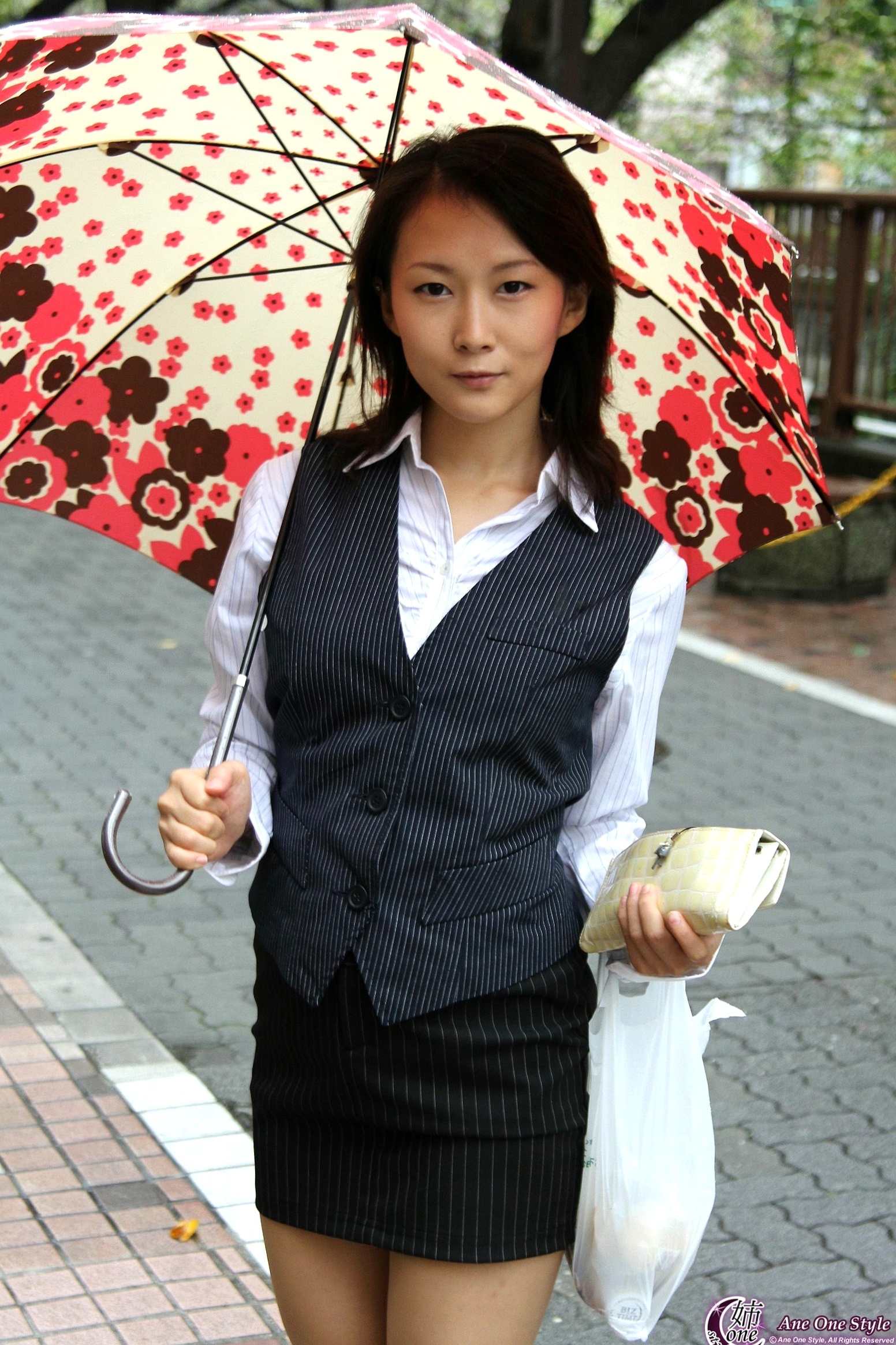 Gallery - X-City_ Ane One Style No.28 小滝紗由美:OL职场制服诱惑与居家私密写真日本制服性感私房照诱惑 女神私房照_秀色女神