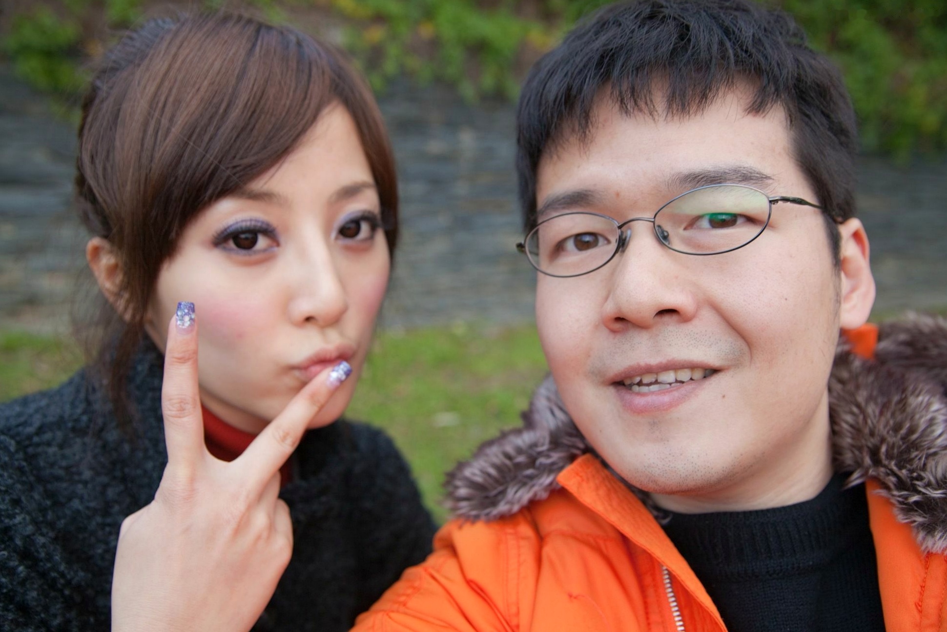 台湾正妹Mikako果子MM双溪公园户外私房写真,清新甜美针织衫穿搭,治愈系气质女神公园街拍生活照