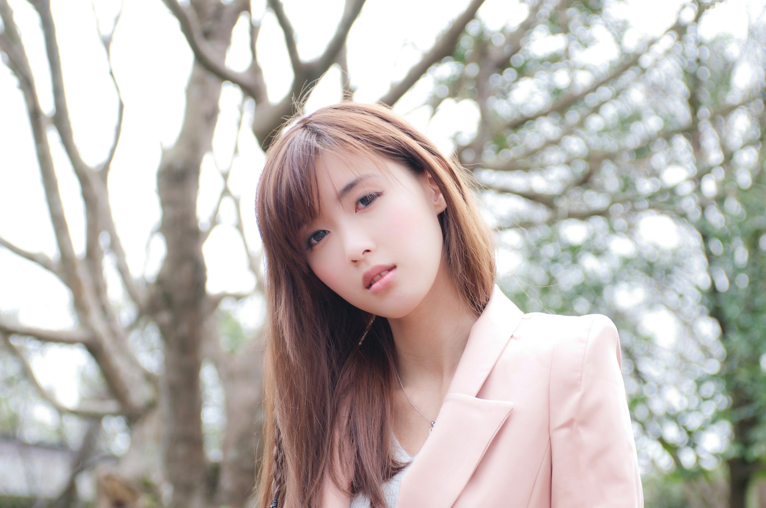 台湾正妹Kila晶晶/金允乔校园美拍:清新纯美针织衫户外写真系列图片