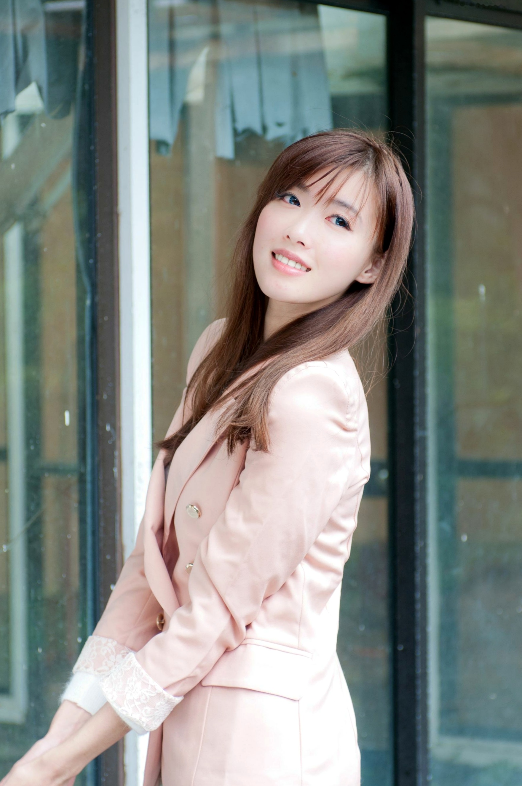 台湾正妹Kila晶晶/金允乔校园美拍:清新纯美针织衫户外写真系列图片