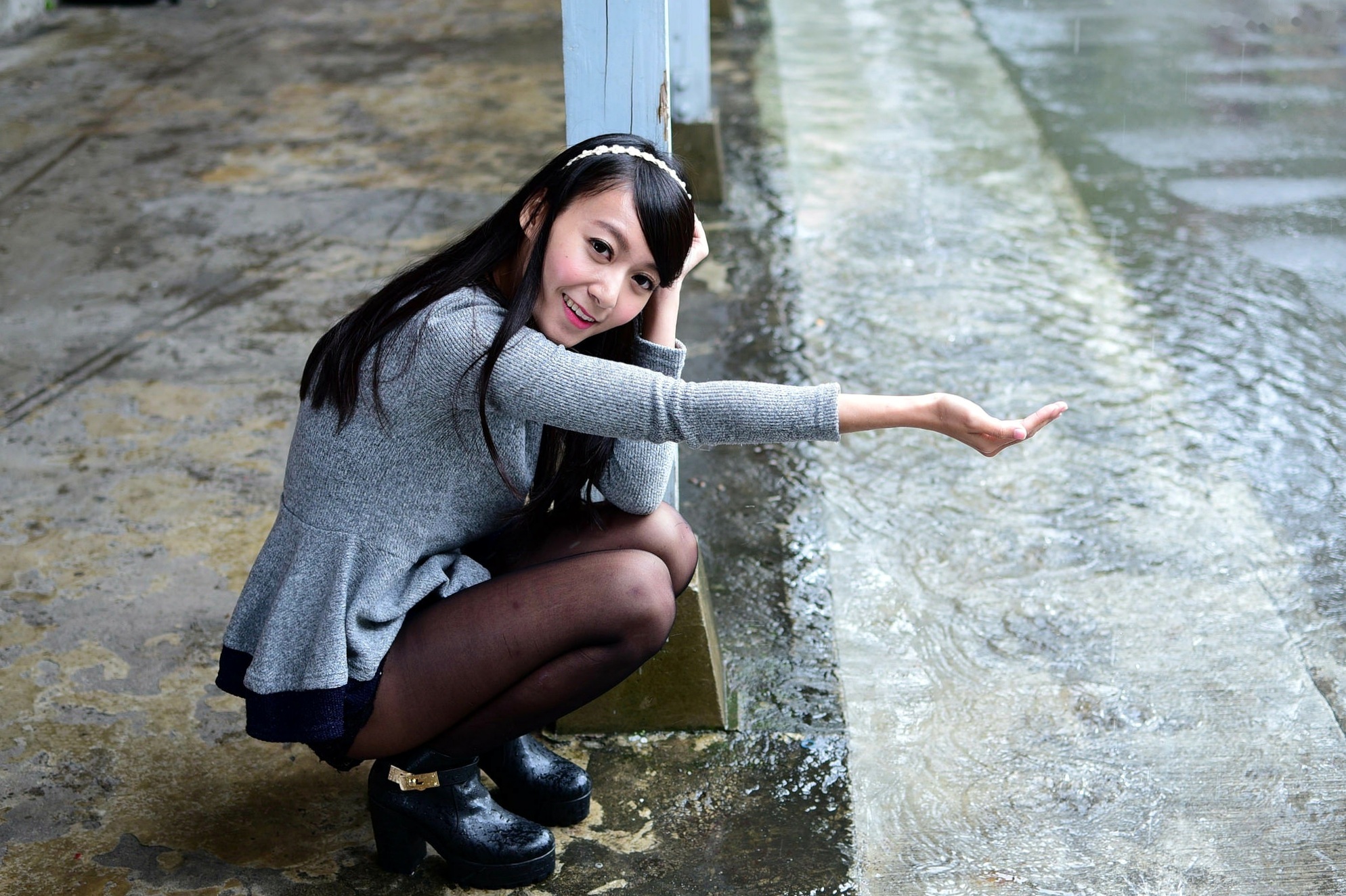 台湾正妹攸攸《台湾大学清新外拍》:初恋感校园风,甜美青春少女写真集
