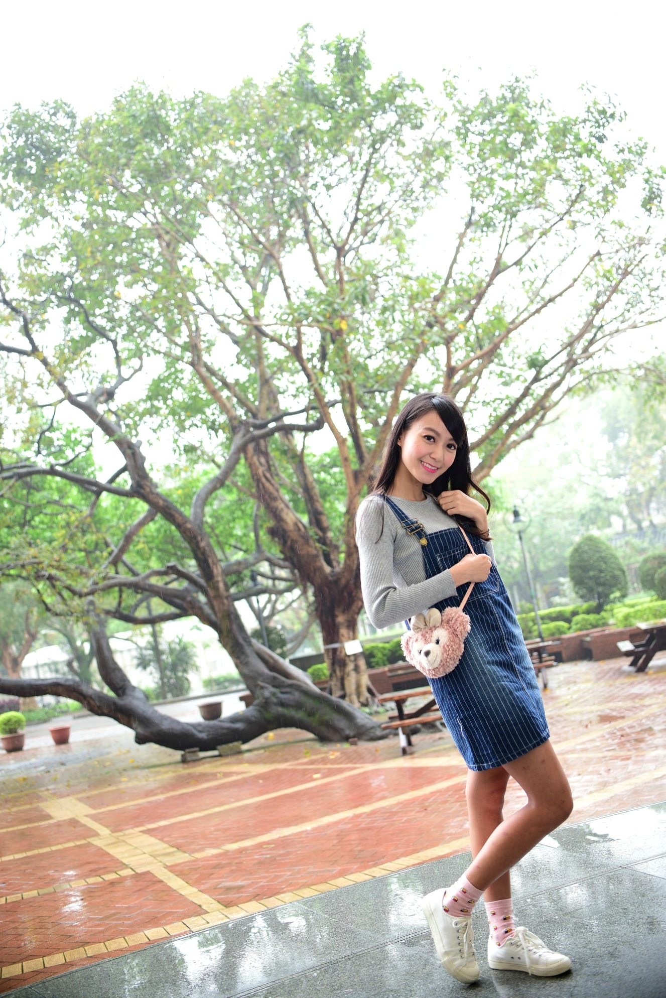 台湾正妹攸攸《台湾大学清新外拍》:初恋感校园风,甜美青春少女写真集
