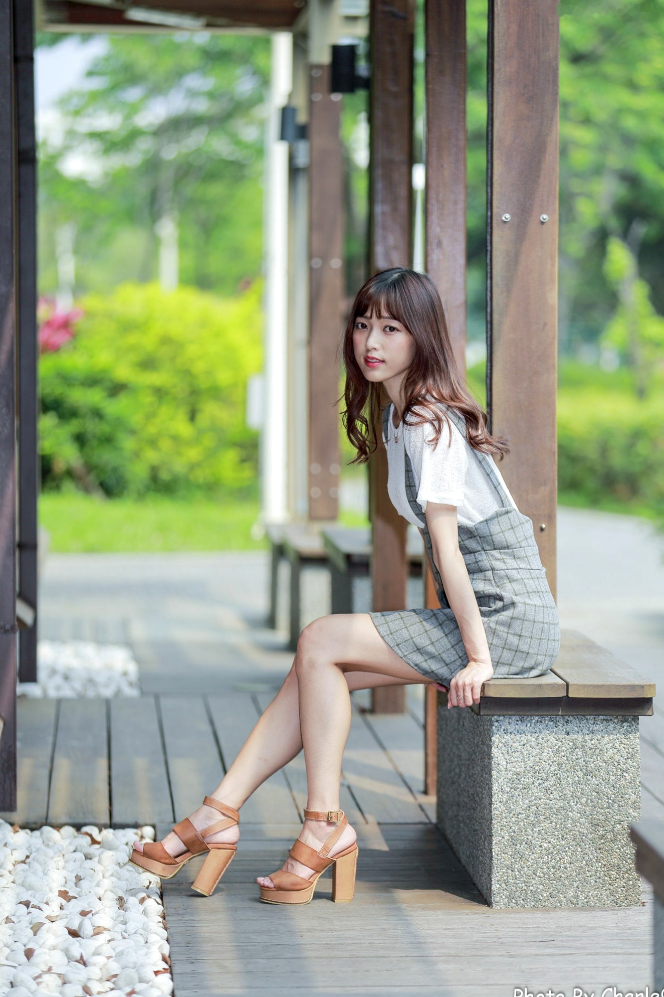 台湾正妹彭丽嘉(Lady憶憶)圆山花博户外写真,青春简约穿搭展现清新甜美气质