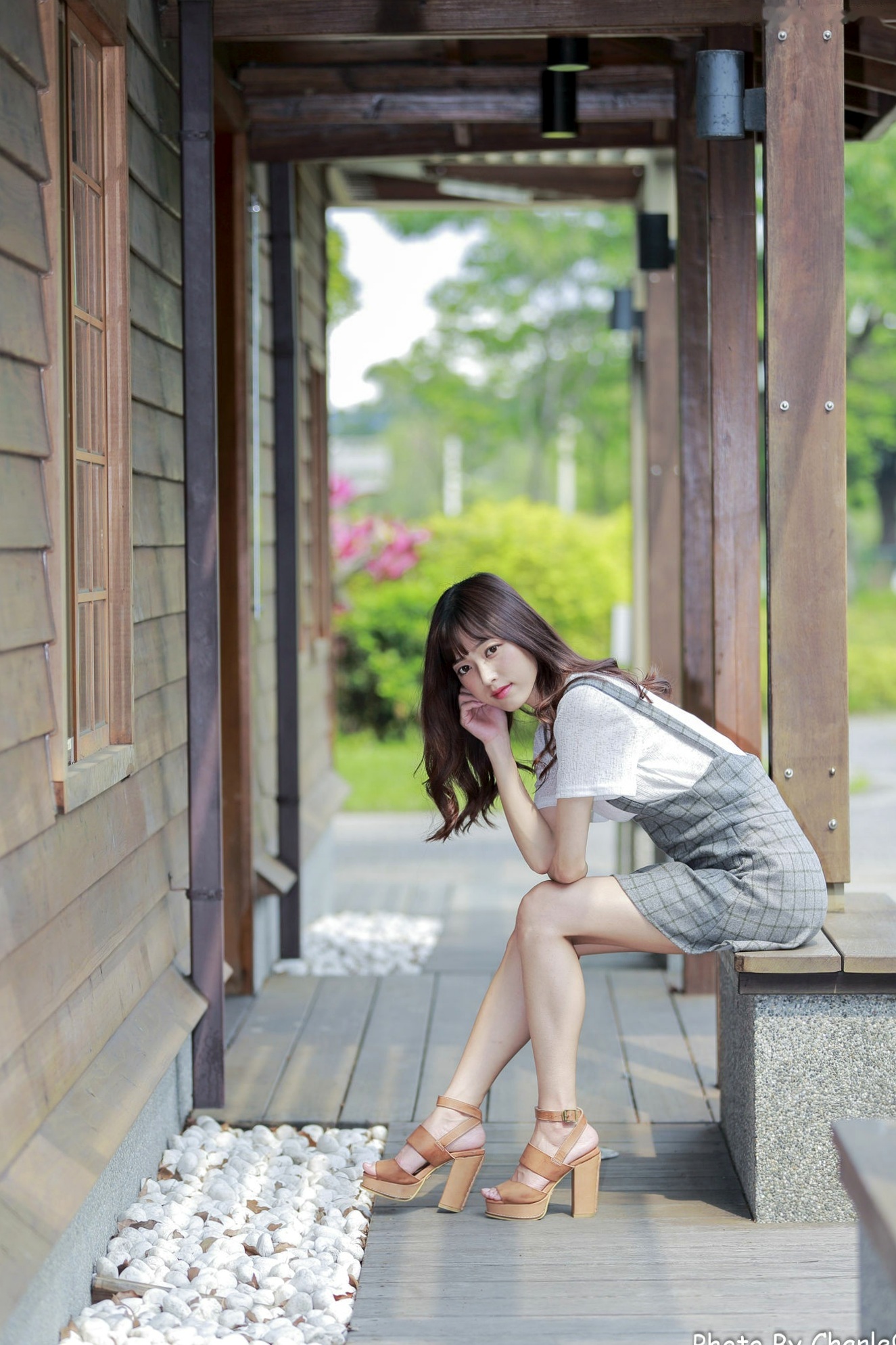 台湾正妹彭丽嘉(Lady憶憶)圆山花博户外写真,青春简约穿搭展现清新甜美气质