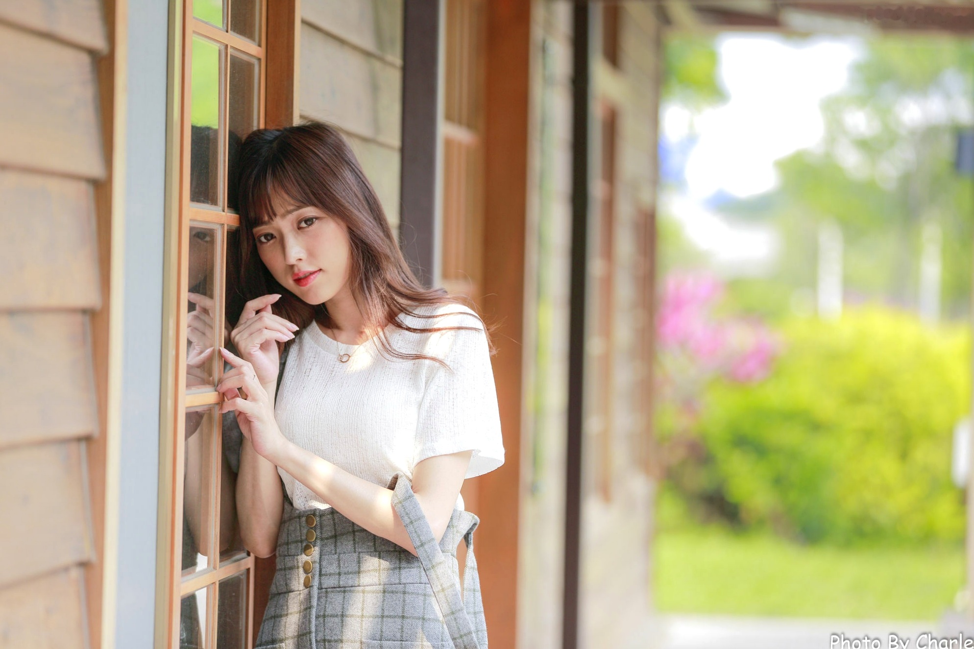 台湾正妹彭丽嘉(Lady憶憶)圆山花博户外写真,青春简约穿搭展现清新甜美气质