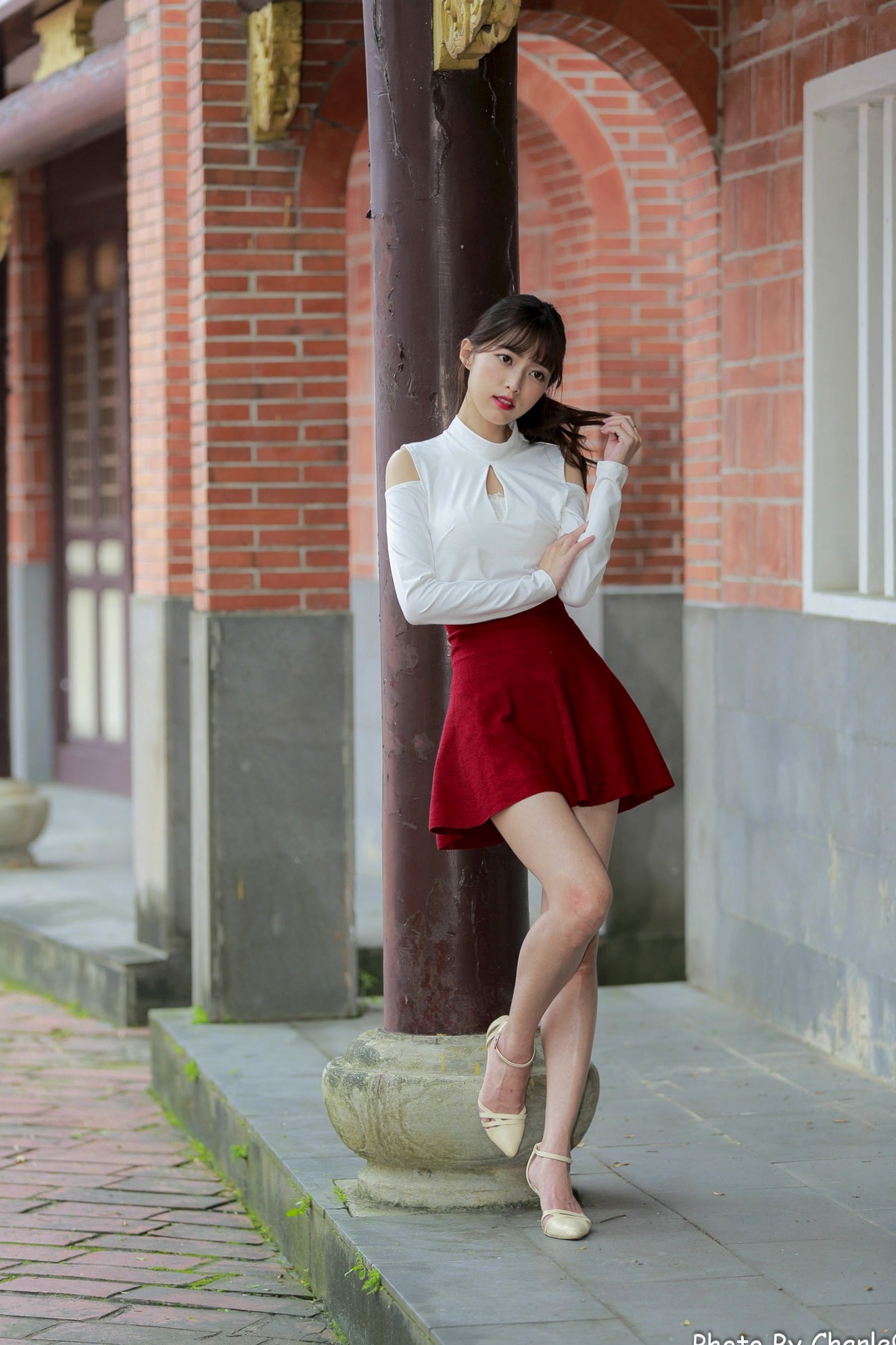 台湾正妹彭丽嘉(Lady憶憶)圆山花博户外写真,青春简约穿搭展现清新甜美气质