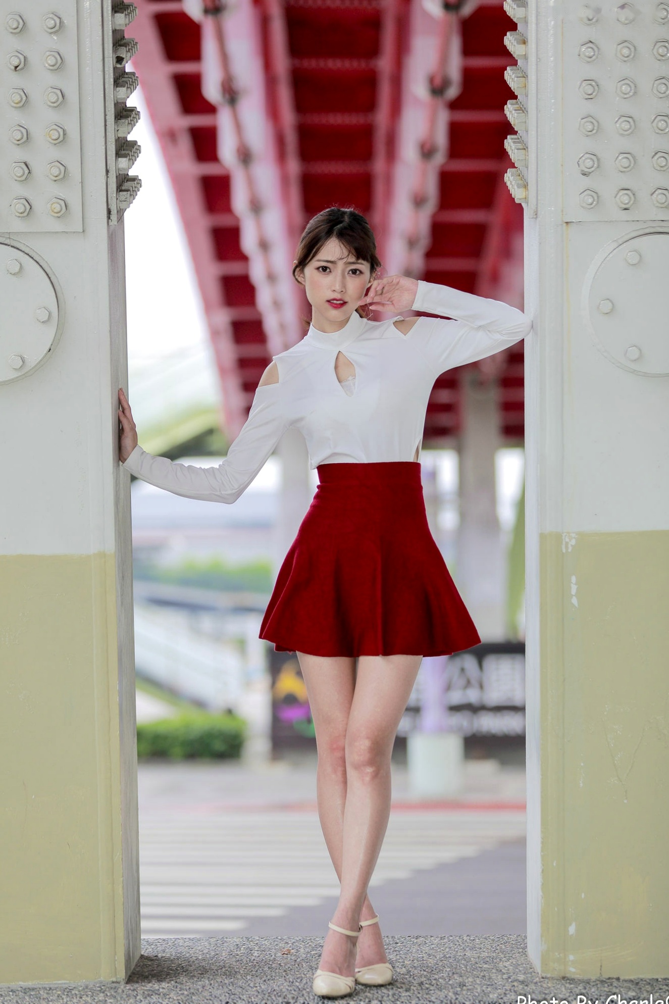 台湾正妹彭丽嘉(Lady憶憶)圆山花博户外写真,青春简约穿搭展现清新甜美气质