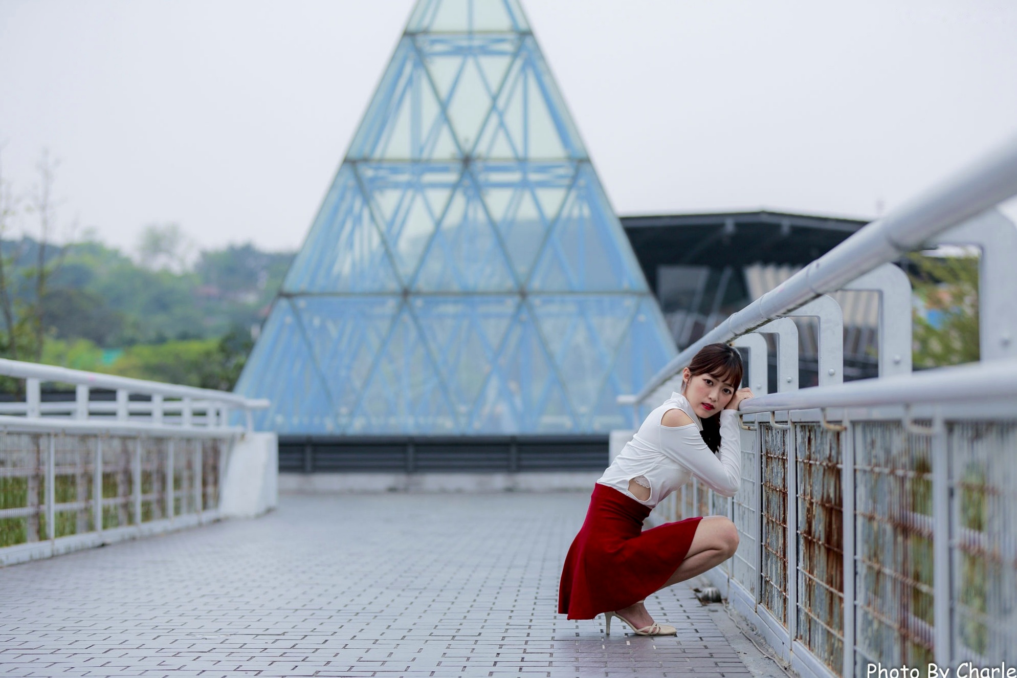 台湾正妹彭丽嘉(Lady憶憶)圆山花博户外写真,青春简约穿搭展现清新甜美气质