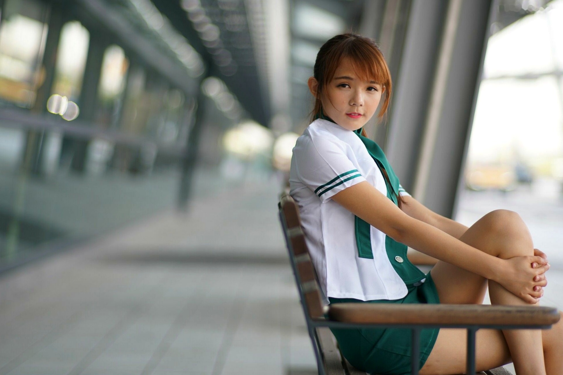 台湾正妹苏郁媛《烏日高鐵·空姐制服》甜美写真集 - 职场气质诱惑,制服美腿,都市温柔女神风