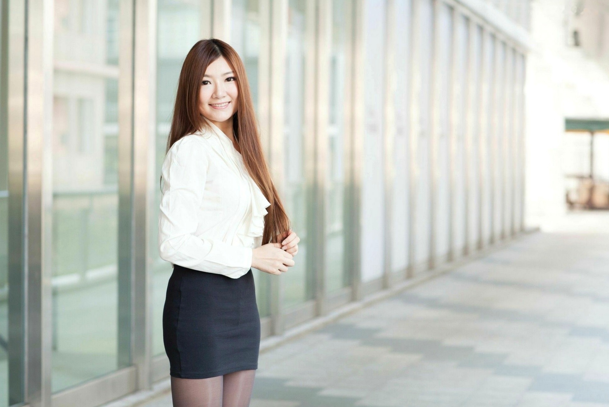 台湾正妹Michelle小羽/谢馥羽《信义区街拍黑丝OL》时尚职场制服诱惑写真集