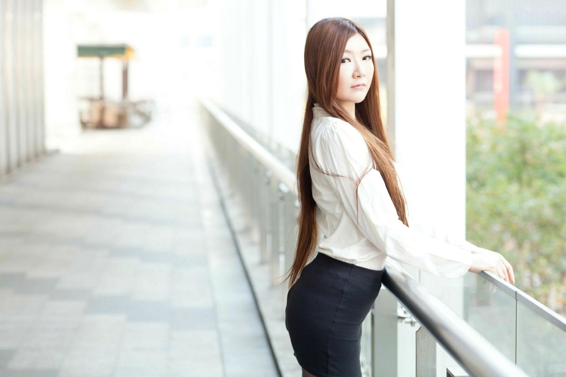 台湾正妹Michelle小羽/谢馥羽《信义区街拍黑丝OL》时尚职场制服诱惑写真集