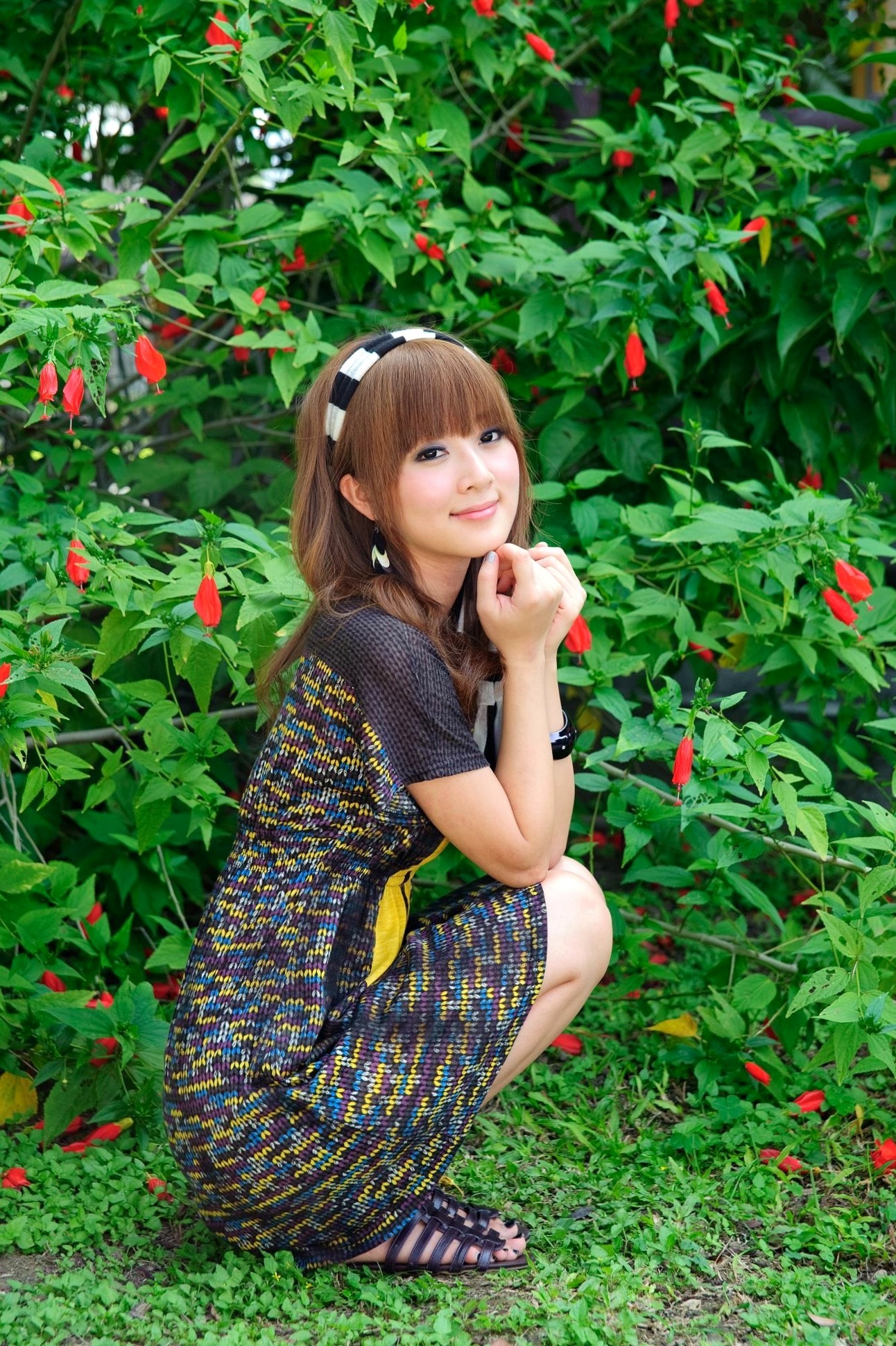 台湾正妹Mikako/果子MM户外唯美写真,华丽宫廷风与清新夏日裙装,双溪公园士林官邸赏心悦目实拍