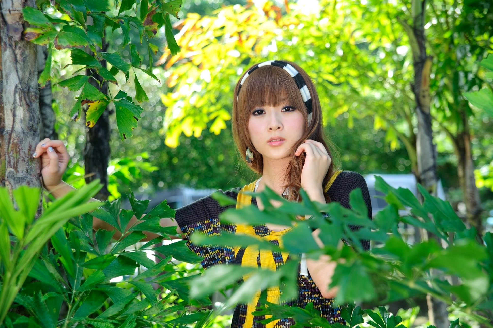 台湾正妹Mikako/果子MM户外唯美写真,华丽宫廷风与清新夏日裙装,双溪公园士林官邸赏心悦目实拍