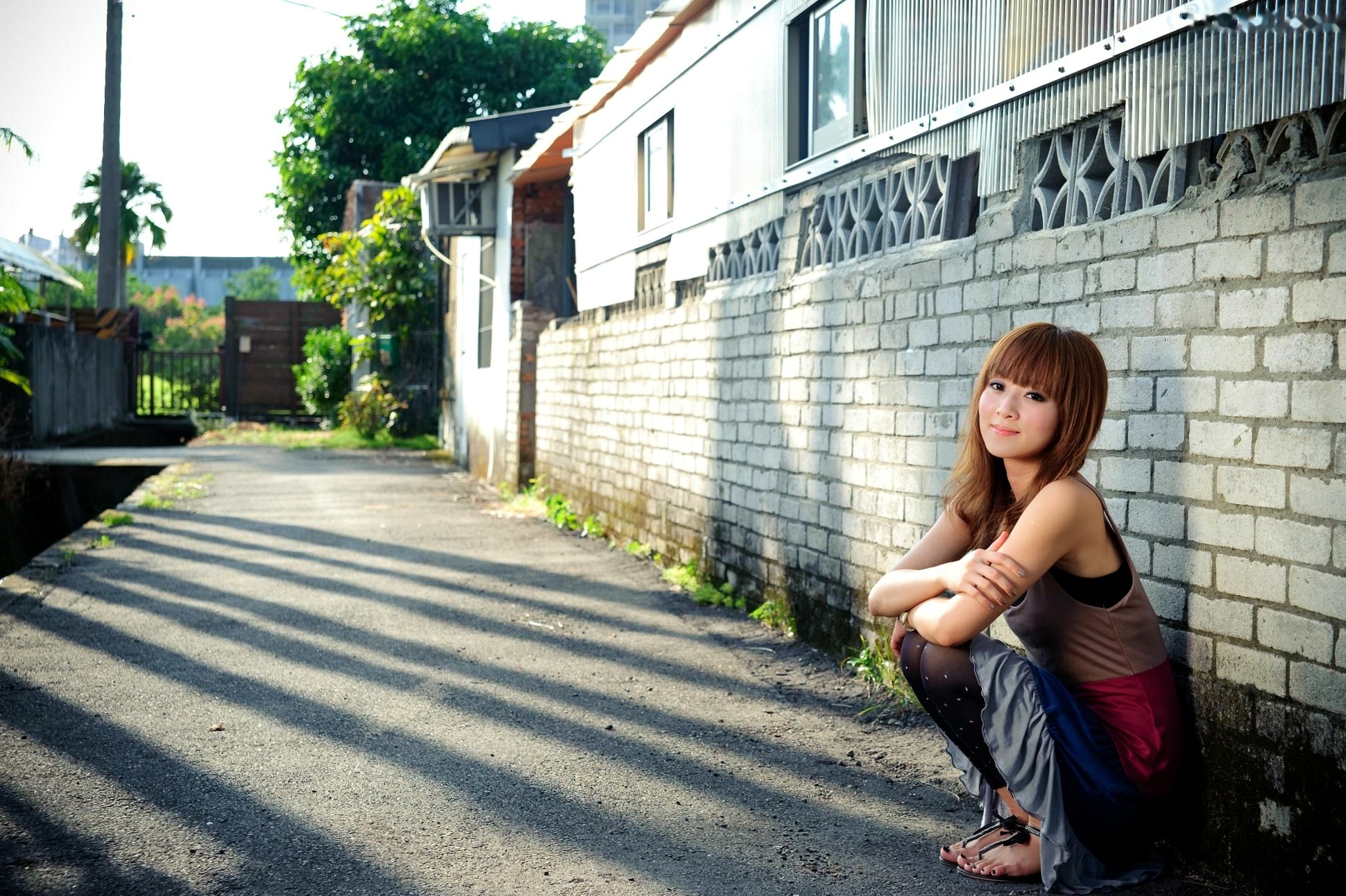 台湾正妹Mikako/果子MM户外唯美写真,华丽宫廷风与清新夏日裙装,双溪公园士林官邸赏心悦目实拍