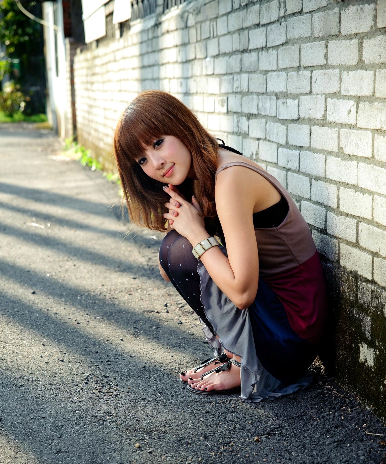 台湾正妹Mikako/果子MM户外唯美写真,华丽宫廷风与清新夏日裙装,双溪公园士林官邸赏心悦目实拍