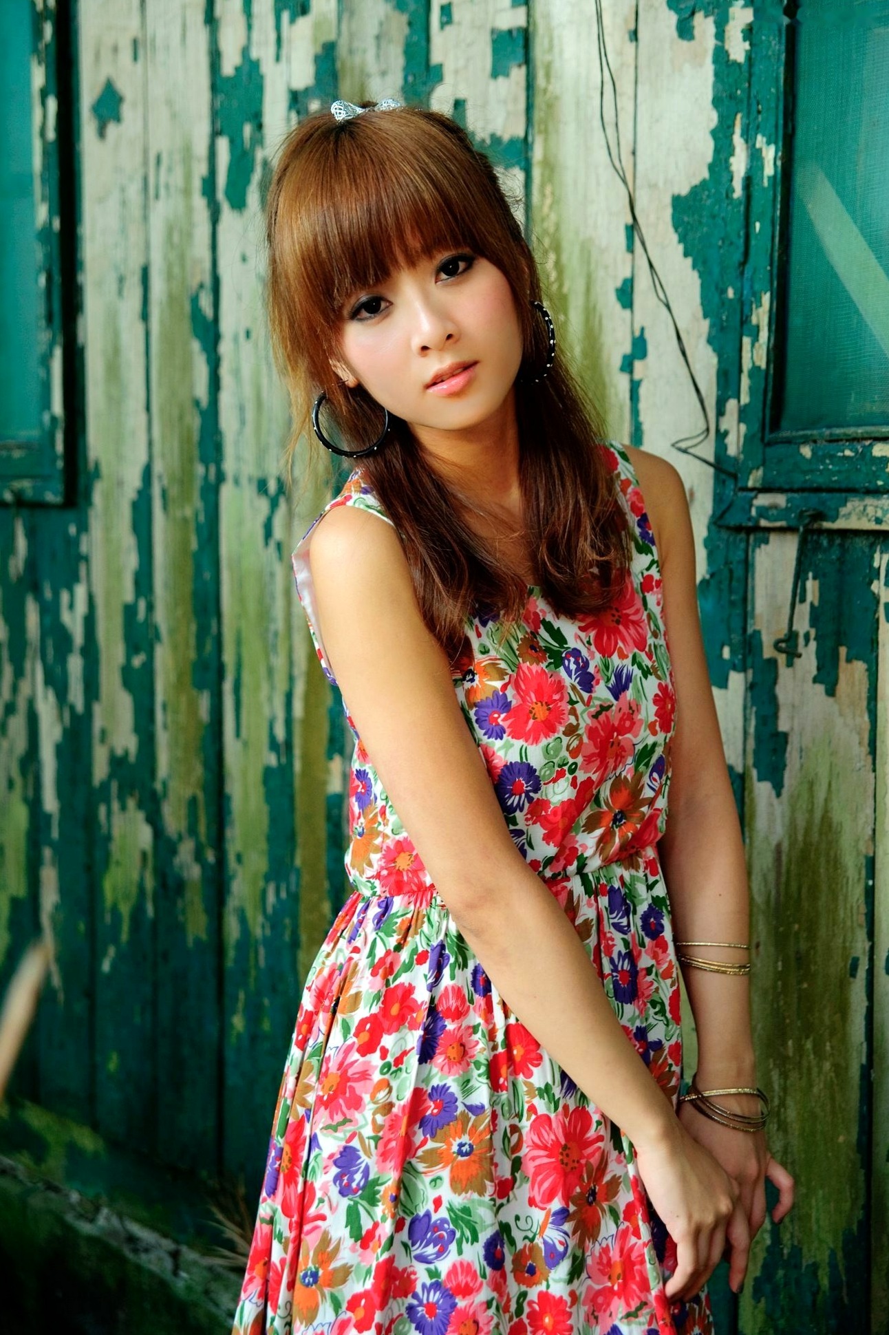 台湾正妹Mikako/果子MM户外唯美写真,华丽宫廷风与清新夏日裙装,双溪公园士林官邸赏心悦目实拍