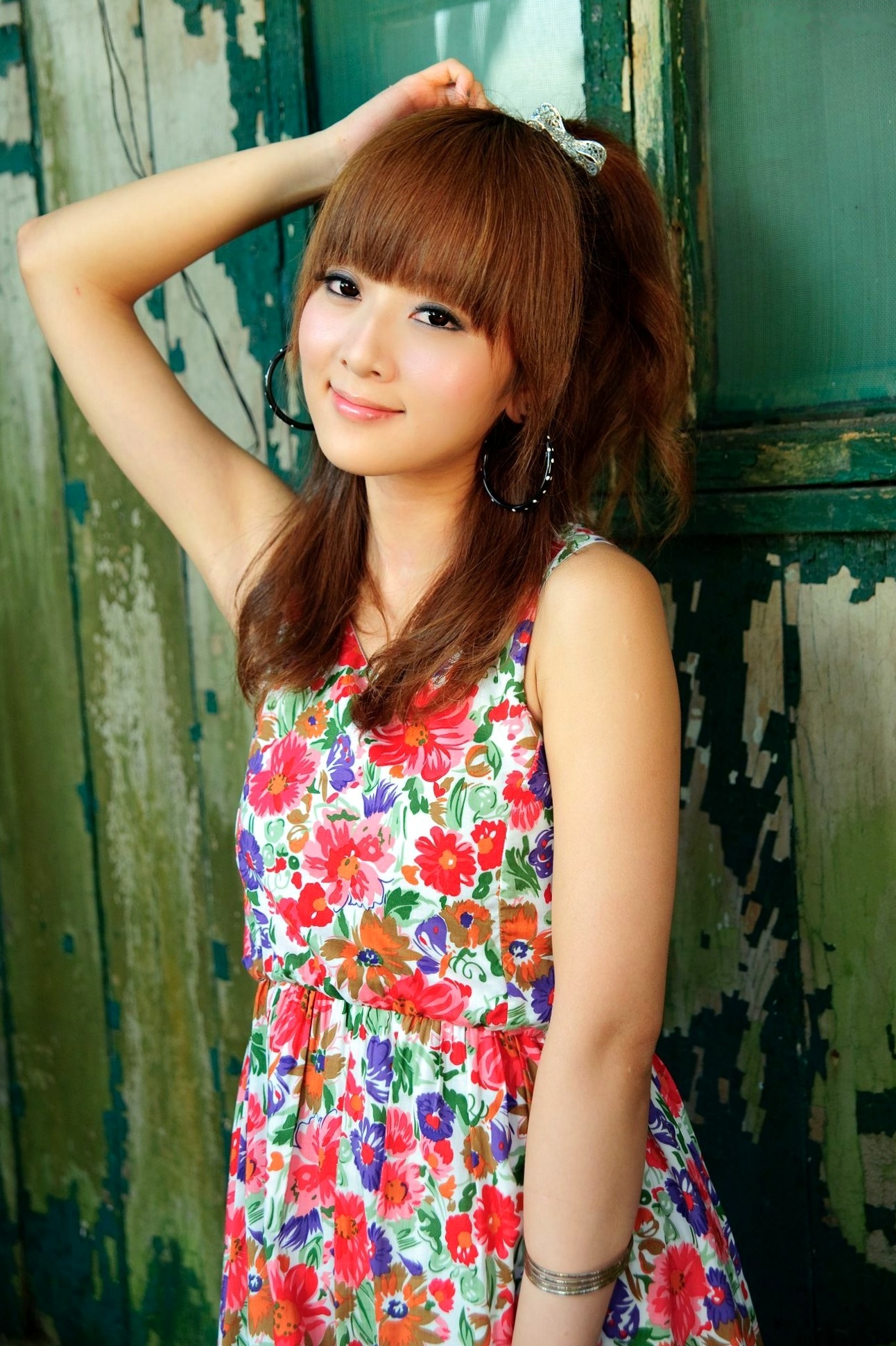 台湾正妹Mikako/果子MM户外唯美写真,华丽宫廷风与清新夏日裙装,双溪公园士林官邸赏心悦目实拍