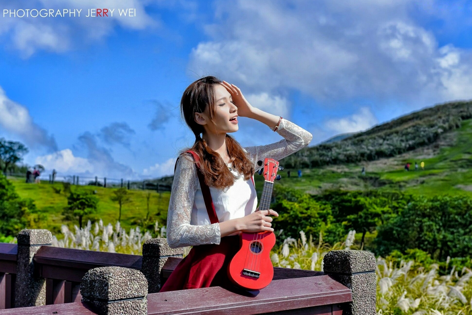 台湾正妹蔡译心Candice清新修长美腿写真集,室内时尚穿搭风格高清作品集