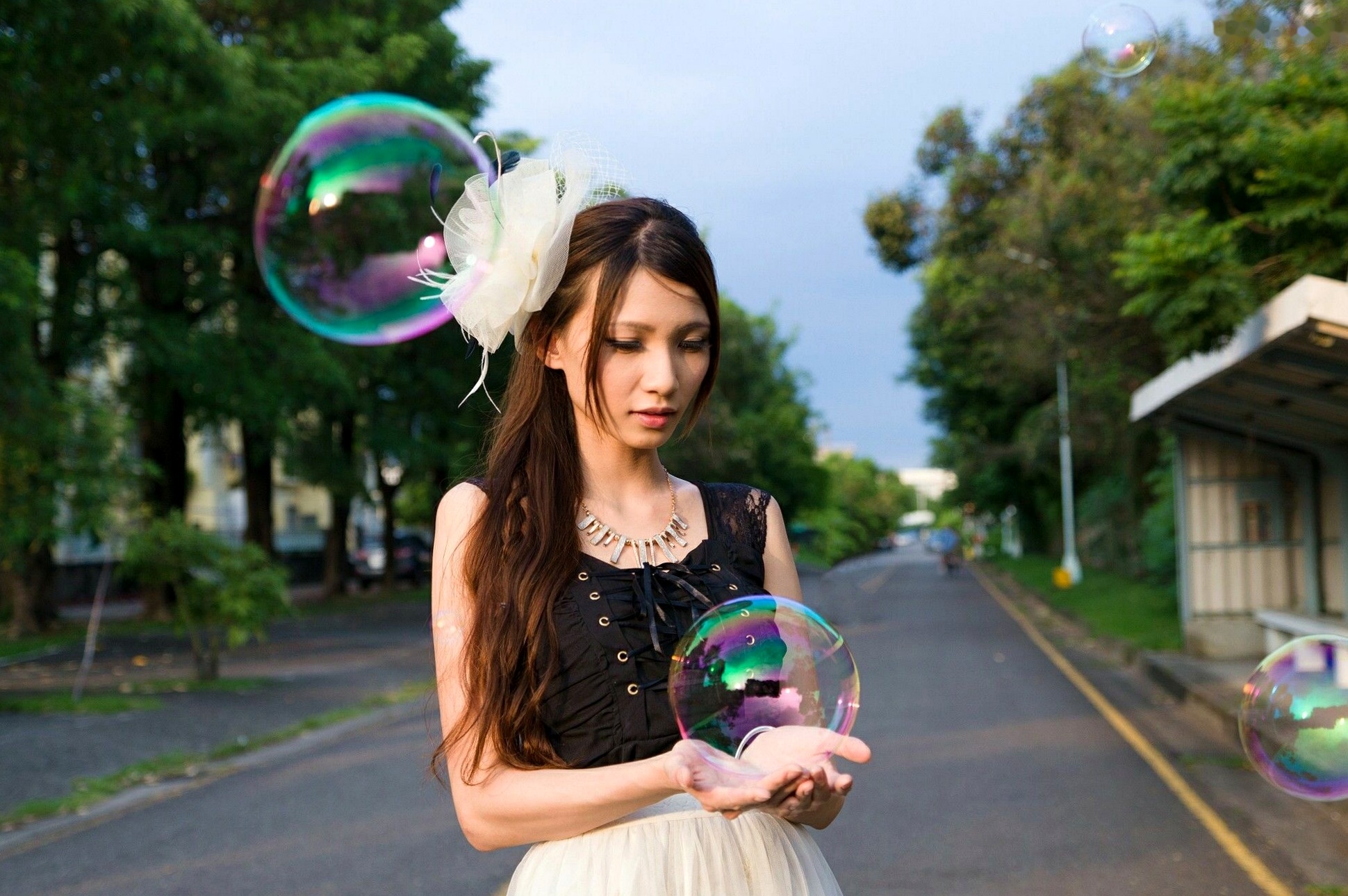 台湾正妹蔡译心Candice清新修长美腿写真集,室内时尚穿搭风格高清作品集