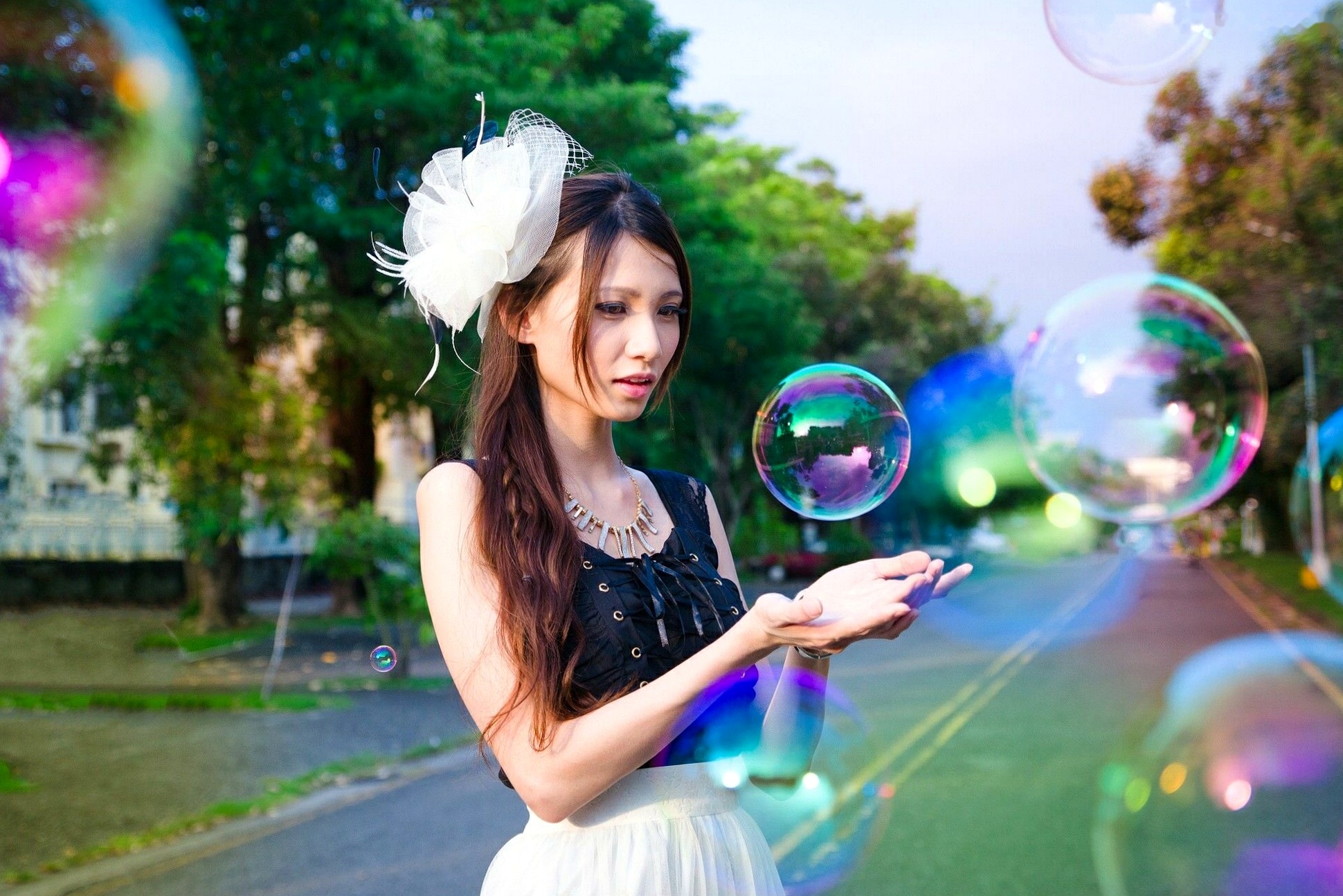 台湾正妹蔡译心Candice清新修长美腿写真集,室内时尚穿搭风格高清作品集