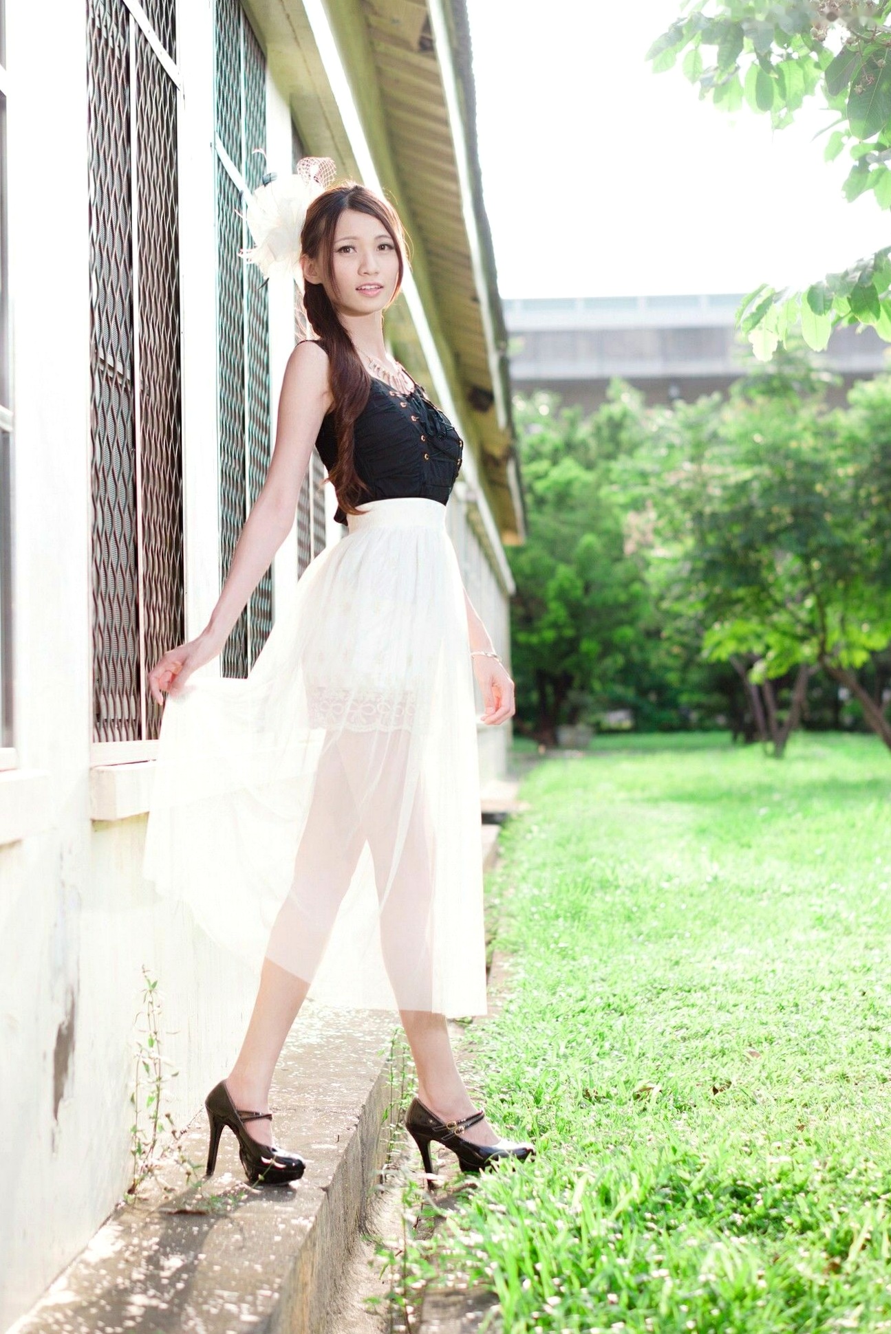 台湾正妹蔡译心Candice清新修长美腿写真集,室内时尚穿搭风格高清作品集