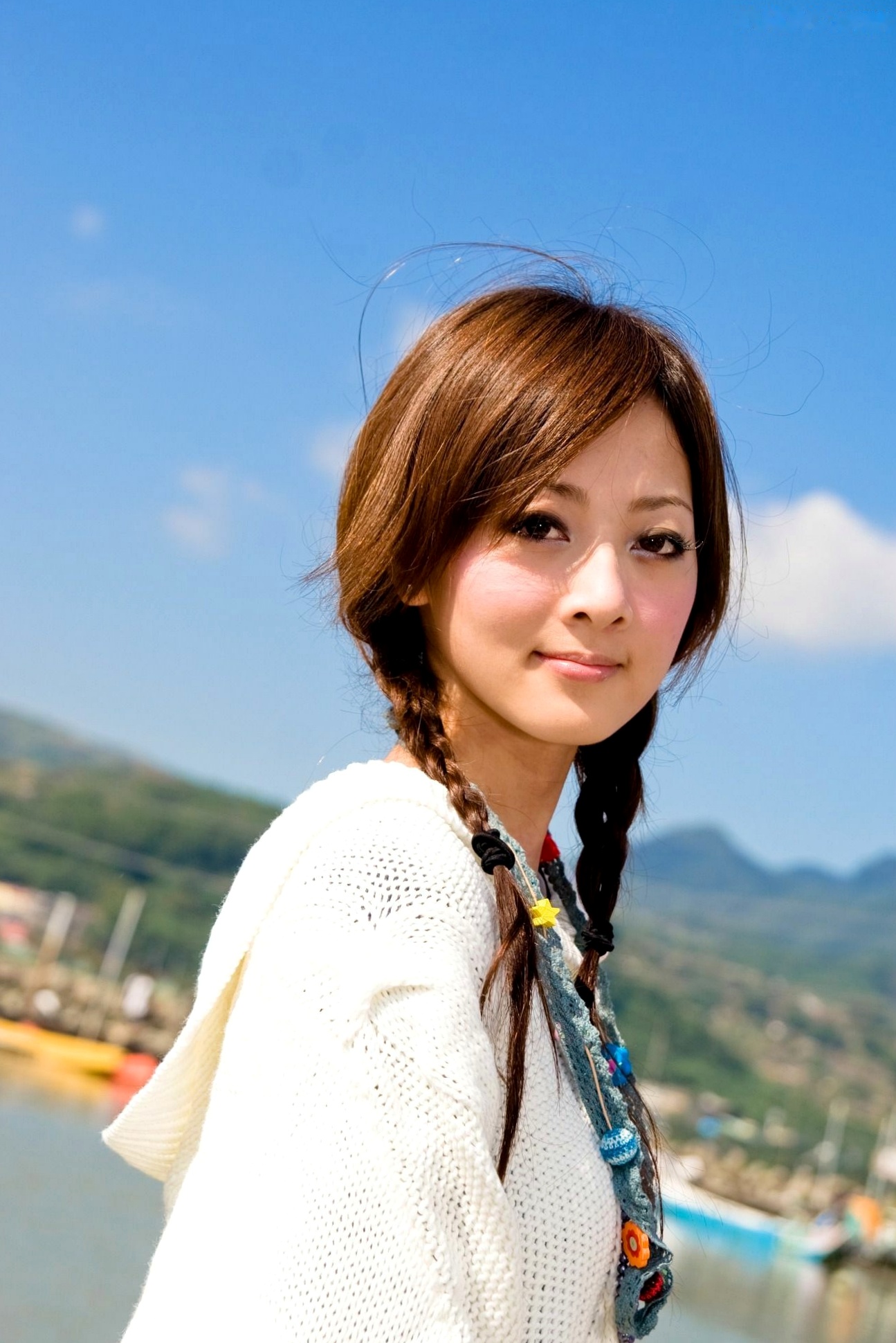 台湾正妹张凯洁/张允霏《關渡外拍》双麻花辫青春少女清新户外写真集