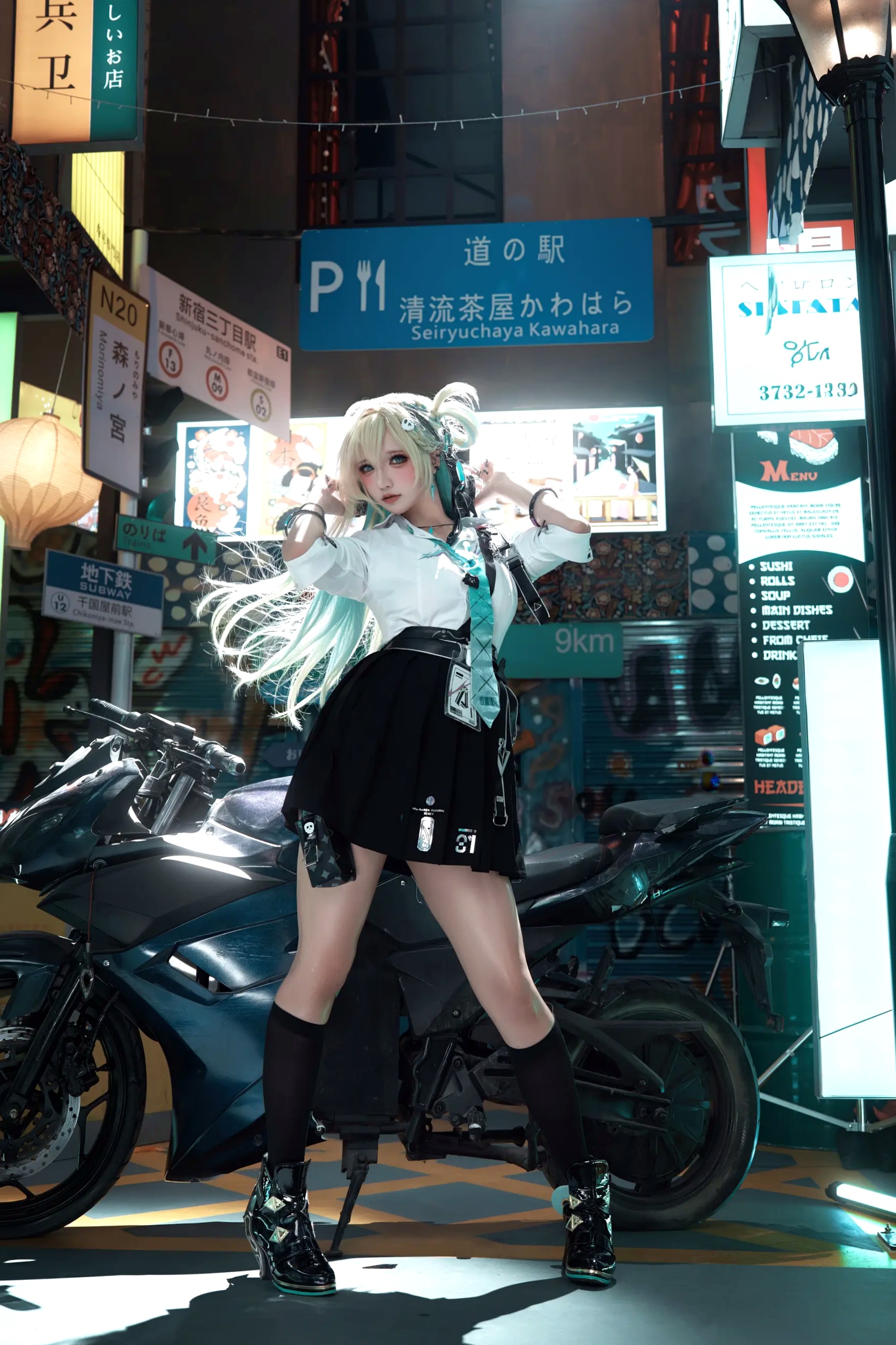 鬼马少女阿薰kaOri - 鸣潮 琳奈 摩托车制服诱惑角色扮演私房照