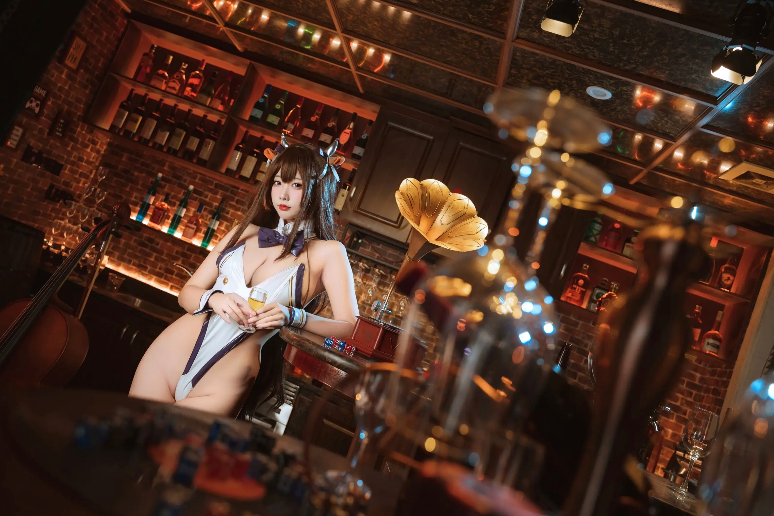 宫本樱《碧蓝航线》槛野Cosplay写真,性感女仆与比基尼诱惑大尺度套图