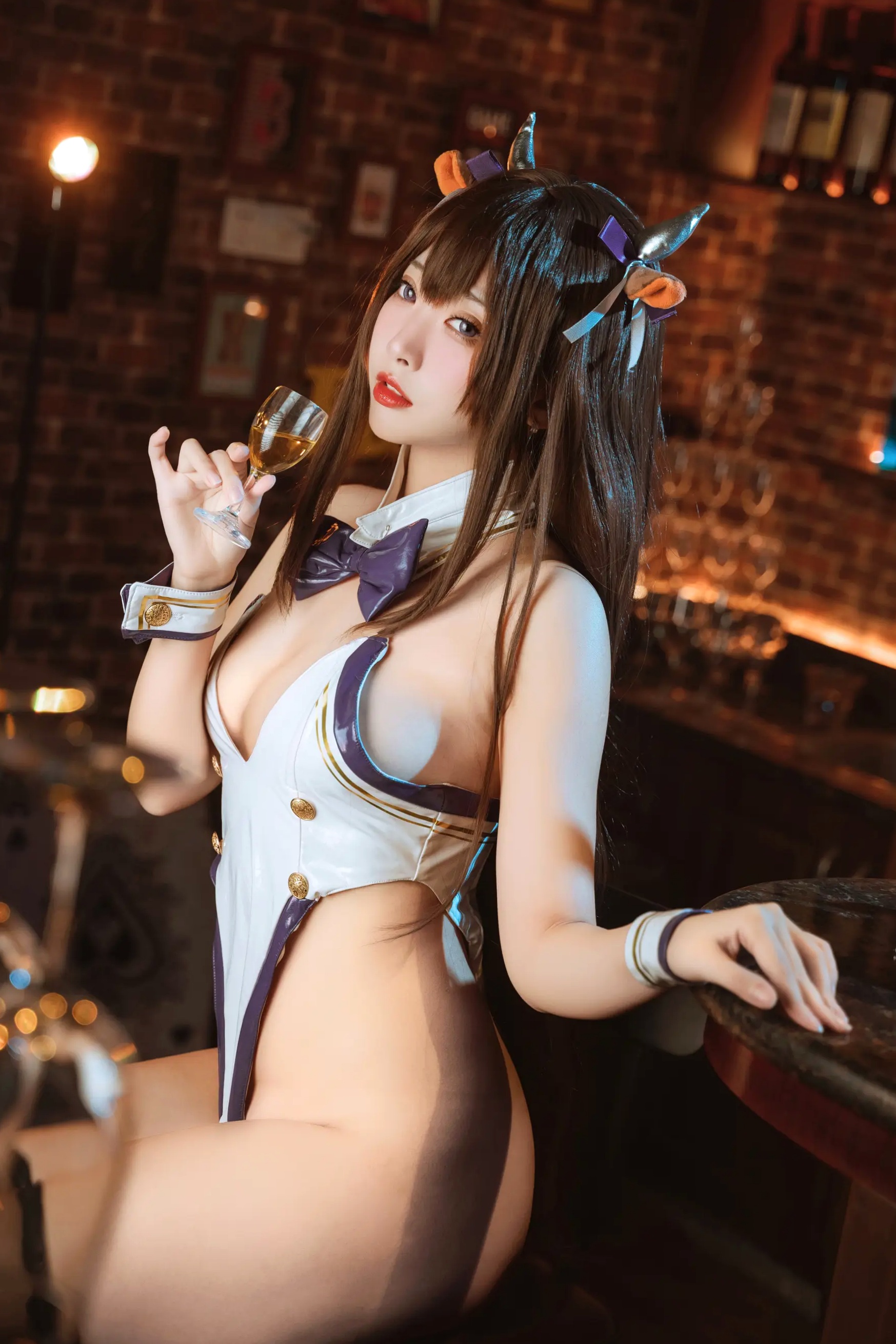 宫本樱《碧蓝航线》槛野Cosplay写真,性感女仆与比基尼诱惑大尺度套图
