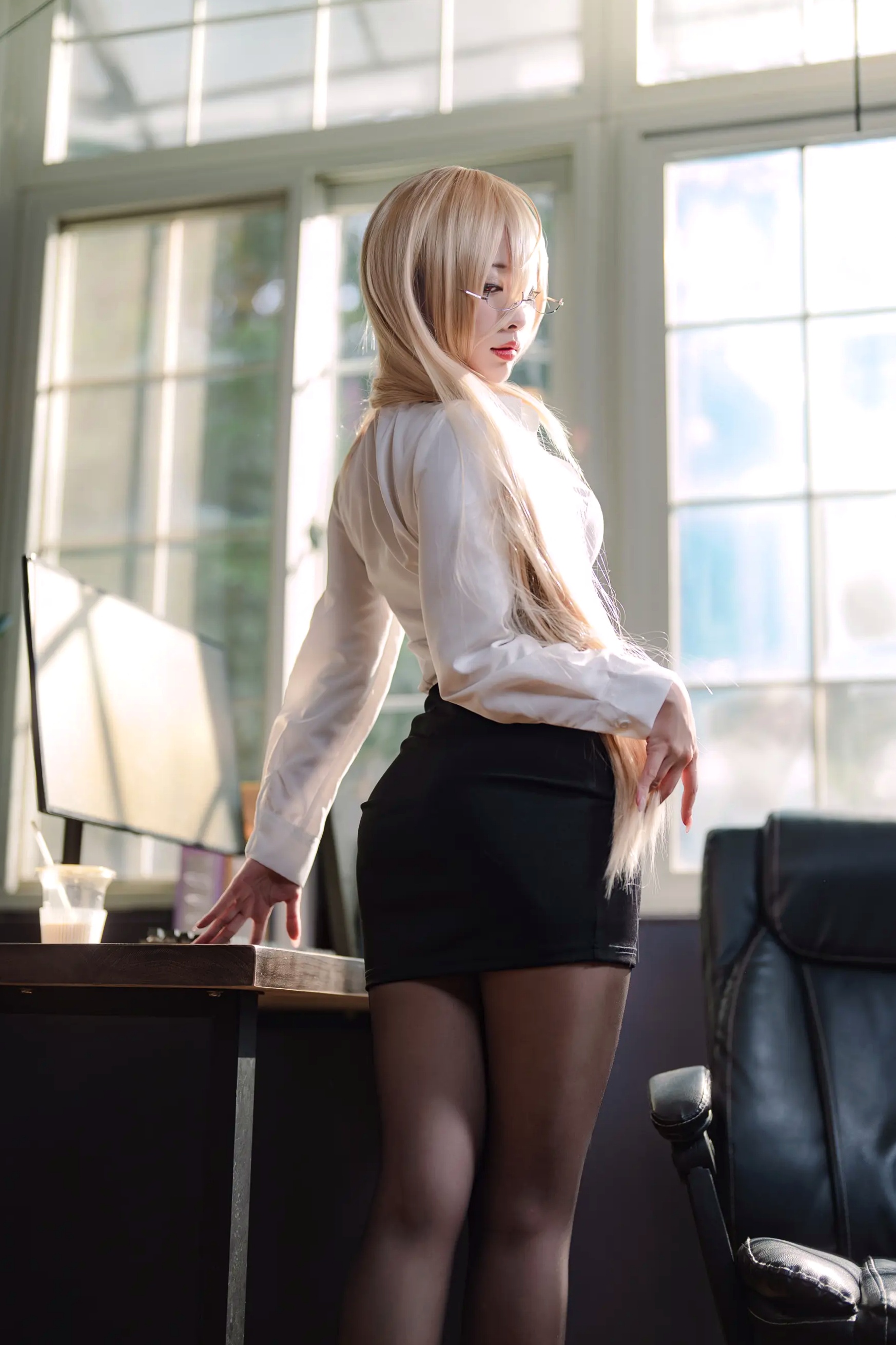 宫本桜 - 碧蓝航线怨仇精致角色扮演 COS写真集,绝美颜值与诱惑身材的碰撞