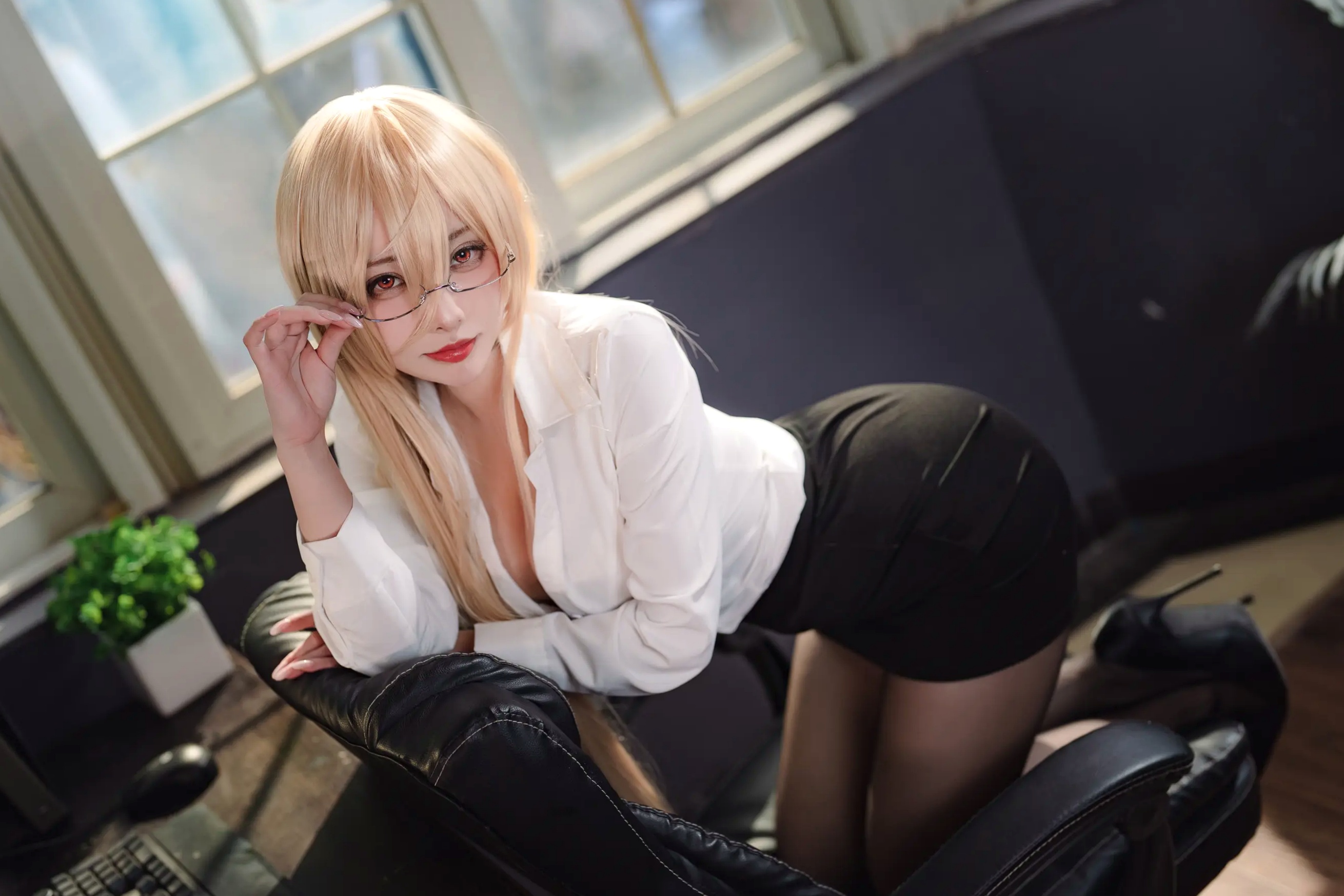 宫本桜 - 碧蓝航线怨仇精致角色扮演 COS写真集,绝美颜值与诱惑身材的碰撞