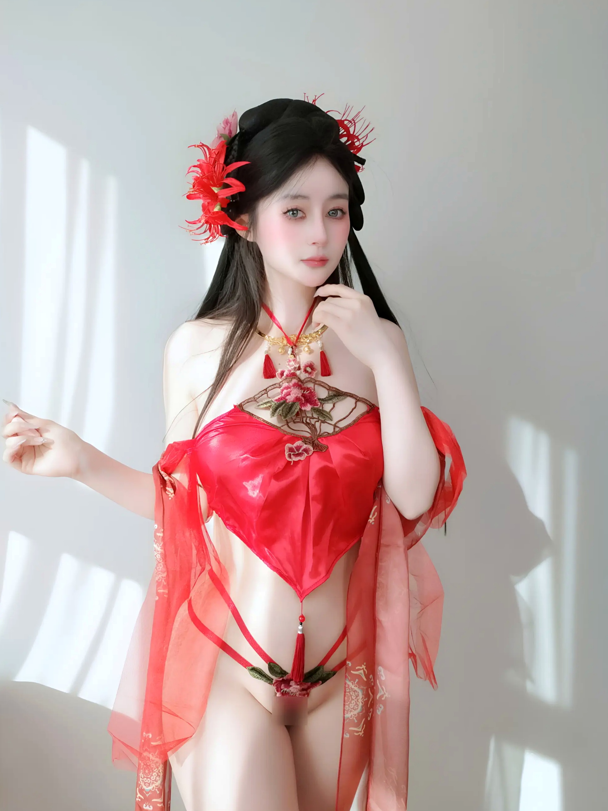Coser白银最新写真合集,猫耳女仆装与古典肚兜造型,大尺度福利展现诱惑身材,高品质角色扮演私房摄影