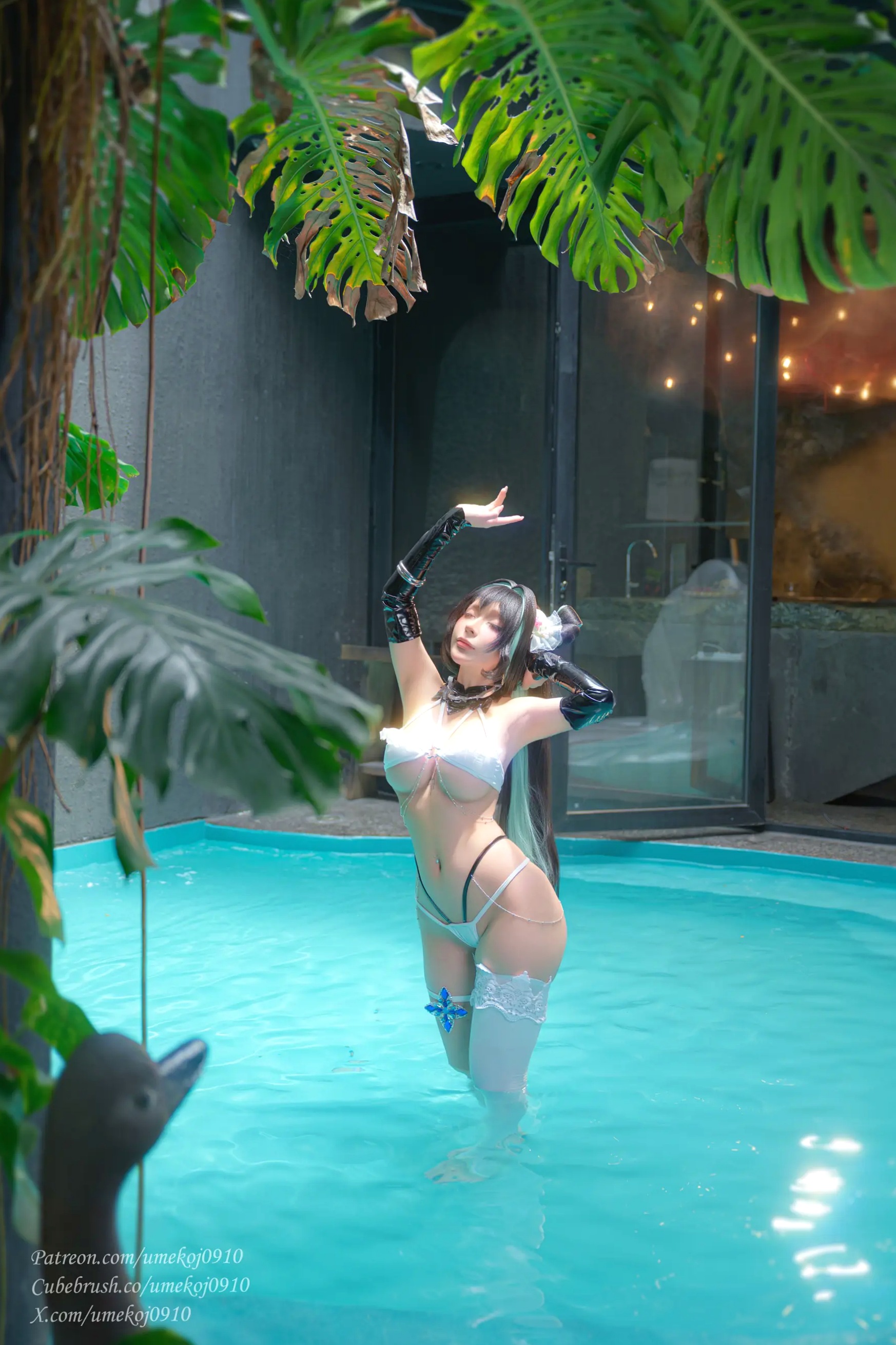 Umeko J - NIKKE Little Mermaid 小美人鱼角色扮演 泳池比基尼私房照