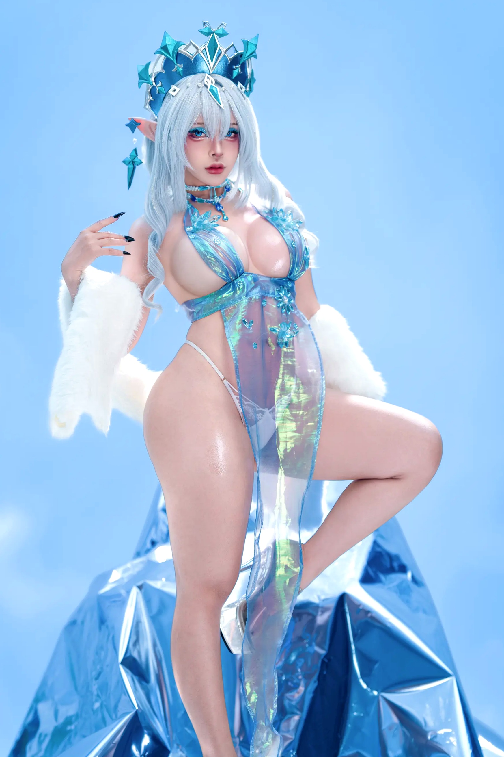 Sayo Momo - Tsaritsa 氷の女皇 原神角色扮演 冰之女皇大尺度私房诱惑